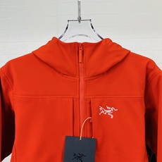 ARCTERYX GAMMA MX始祖鸟防风冲锋衣 秋冬城市通勤和户外攀岩运动,防风耐磨透气 相比于冲锋衣 上身更加舒适 ARCTERYX GAMMA MX始祖鸟防风冲锋衣 秋冬城市通勤和户外攀岩运动,防风耐磨透气 相比于冲锋衣 上身更加舒适