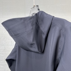 ARCTERYX GAMMA MX始祖鸟防风冲锋衣 秋冬城市通勤和户外攀岩运动,防风耐磨透气 相比于冲锋衣 上身更加舒适 ARCTERYX GAMMA MX始祖鸟防风冲锋衣 秋冬城市通勤和户外攀岩运动,防风耐磨透气 相比于冲锋衣 上身更加舒适