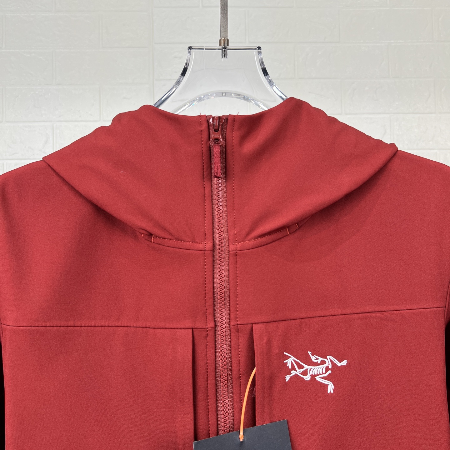ARCTERYX GAMMA MX始祖鸟防风冲锋衣 秋冬城市通勤和户外攀岩运动，防风耐磨透气 相比于冲锋衣 上身更加舒适