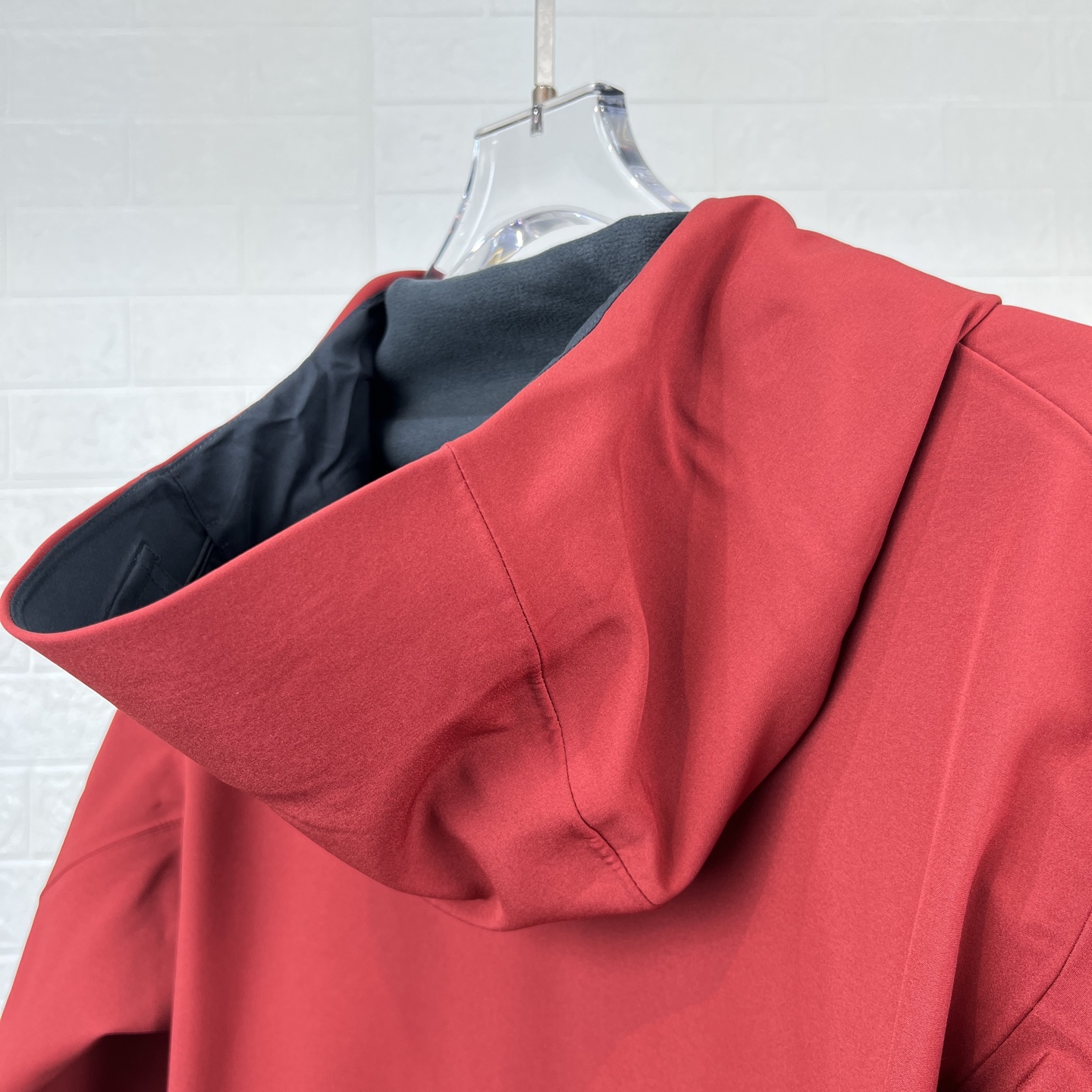 ARCTERYX GAMMA MX始祖鸟防风冲锋衣 秋冬城市通勤和户外攀岩运动，防风耐磨透气 相比于冲锋衣 上身更加舒适
