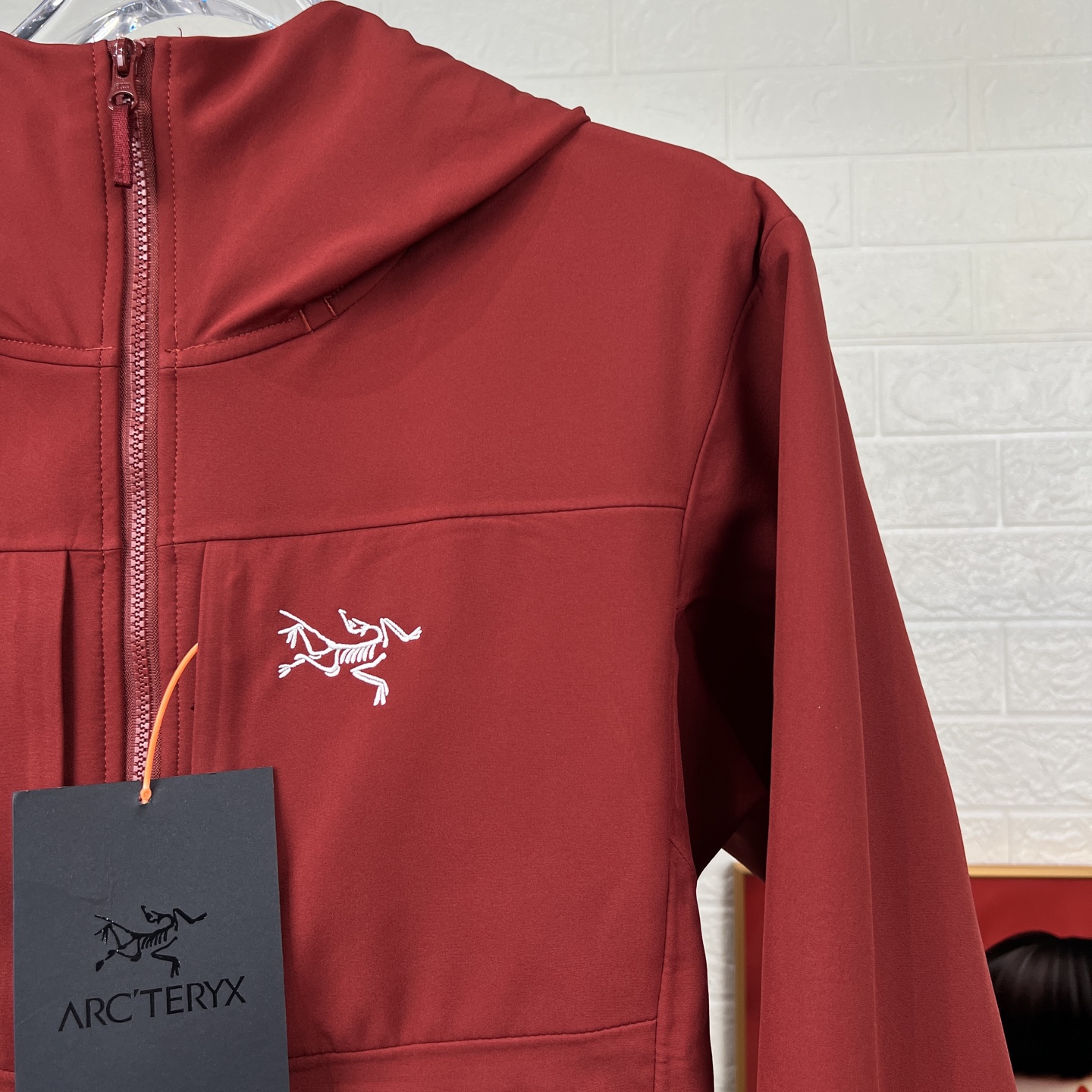 ARCTERYX GAMMA MX始祖鸟防风冲锋衣 秋冬城市通勤和户外攀岩运动，防风耐磨透气 相比于冲锋衣 上身更加舒适