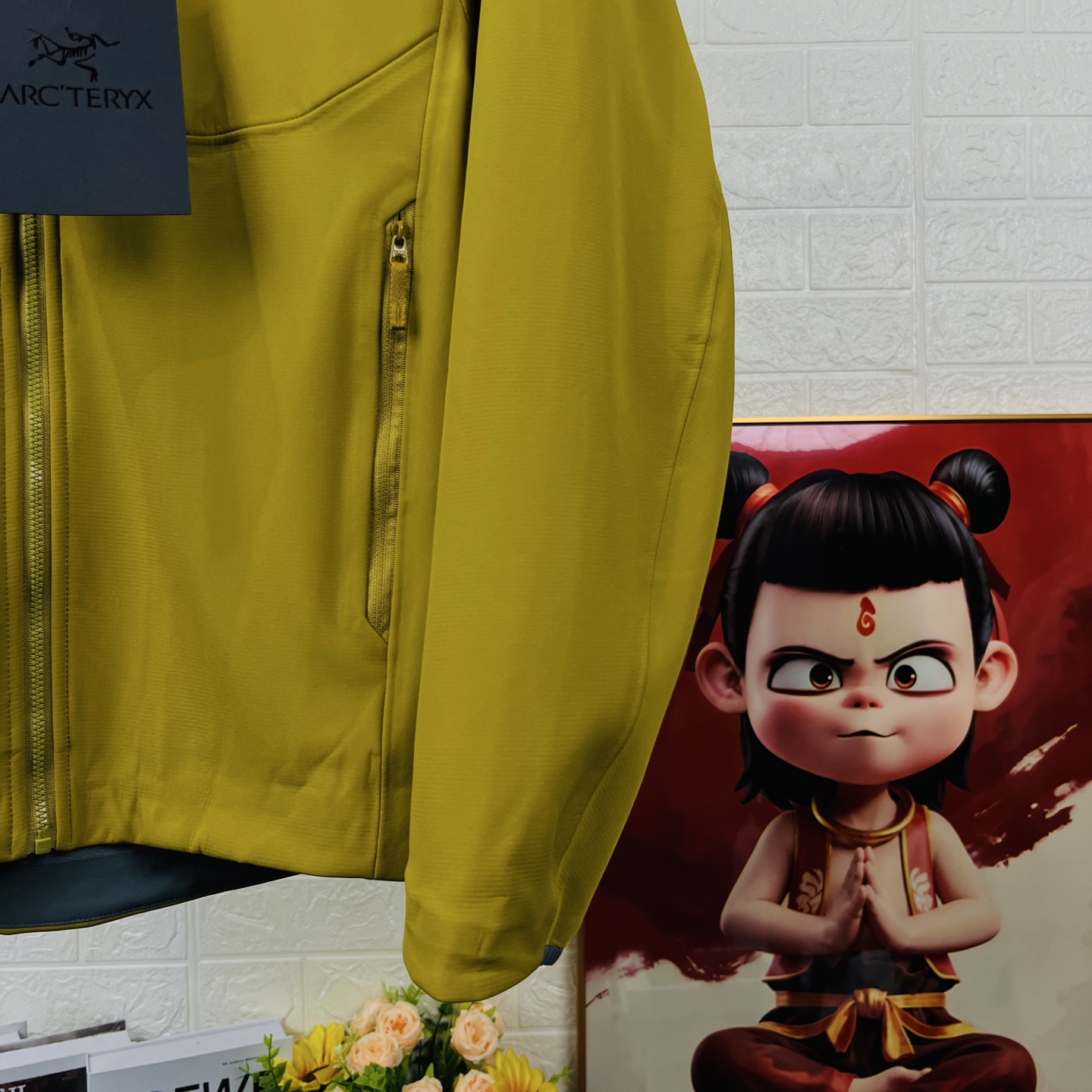 ARCTERYX GAMMA MX始祖鸟防风冲锋衣 秋冬城市通勤和户外攀岩运动，防风耐磨透气 相比于冲锋衣 上身更加舒适