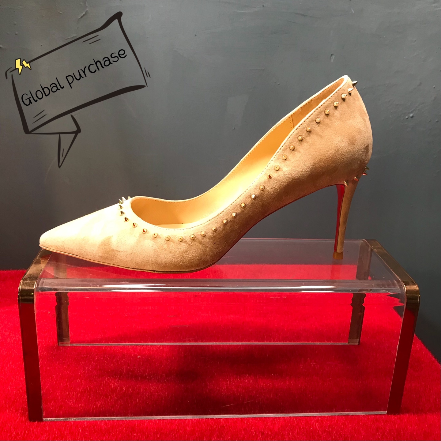 NO:588232,High-end customized rivet classic series!  H8.5Cm, size 34-42. Customized model is non-refundable and non-exchangeable 9039-009. Apricot deerskin, gold rivets Standard European size No:9039-009 Color:nude Material:veau velours Lining:goat leather Heel heigh:8.5Cm Sole:leather sole Size:EUR 34-42 (US 4-11) :,,christian louboutin19860909高端订制 铆钉精典款系列！ H8.5Cm,尺码34-42码.订制款不退不换9039-009.杏色鹿皮,金色铆钉 标准欧码 No:9039-009 Color:nude Material:veau velours Lining:goat leather Heel heigh:8.5Cm Sole:leather sole Size:EUR 34－42（US 4一11) :,,christian louboutin,Women's Shoes