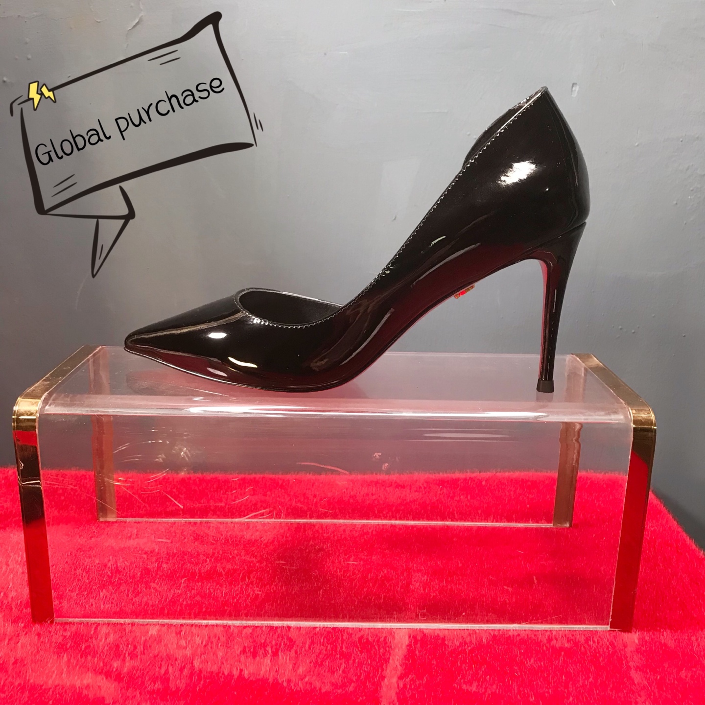 NO:604808,High-end customized spring and summer classic series!  H8.5Cm, size 34-42. Genuine leather outsole, customized models are non-returnable and non-exchangeable. 9039.-001. Black leather. Black sheepskin lining. Outsole trademark buckle, official website synchronized. Standard European code Reference:9039-001 Color:coco/coco Material:patent leather Lining:goat leather Heel height:8.5cm Sole:leather sole Size:EUR  34-42 (US 4-11):,,christian louboutin,sheepskin,Leather soles19860909高端订制 春夏精典款系列！ H8.5Cm,尺码34-42码. 真皮大底,订制款不退不换.9039.-001.黑色柒皮.黑色羊皮里.大底商标扣,官网同步 标准欧码 Reference:9039-001 Color:coco/coco Material:patent leather Lining:goat leather Heel heigh:8.5cm Sole:leather sole Size:EUR 34－42（US 4一11) :,,christian louboutin,sheepskin,Leather soles,Women's Shoes