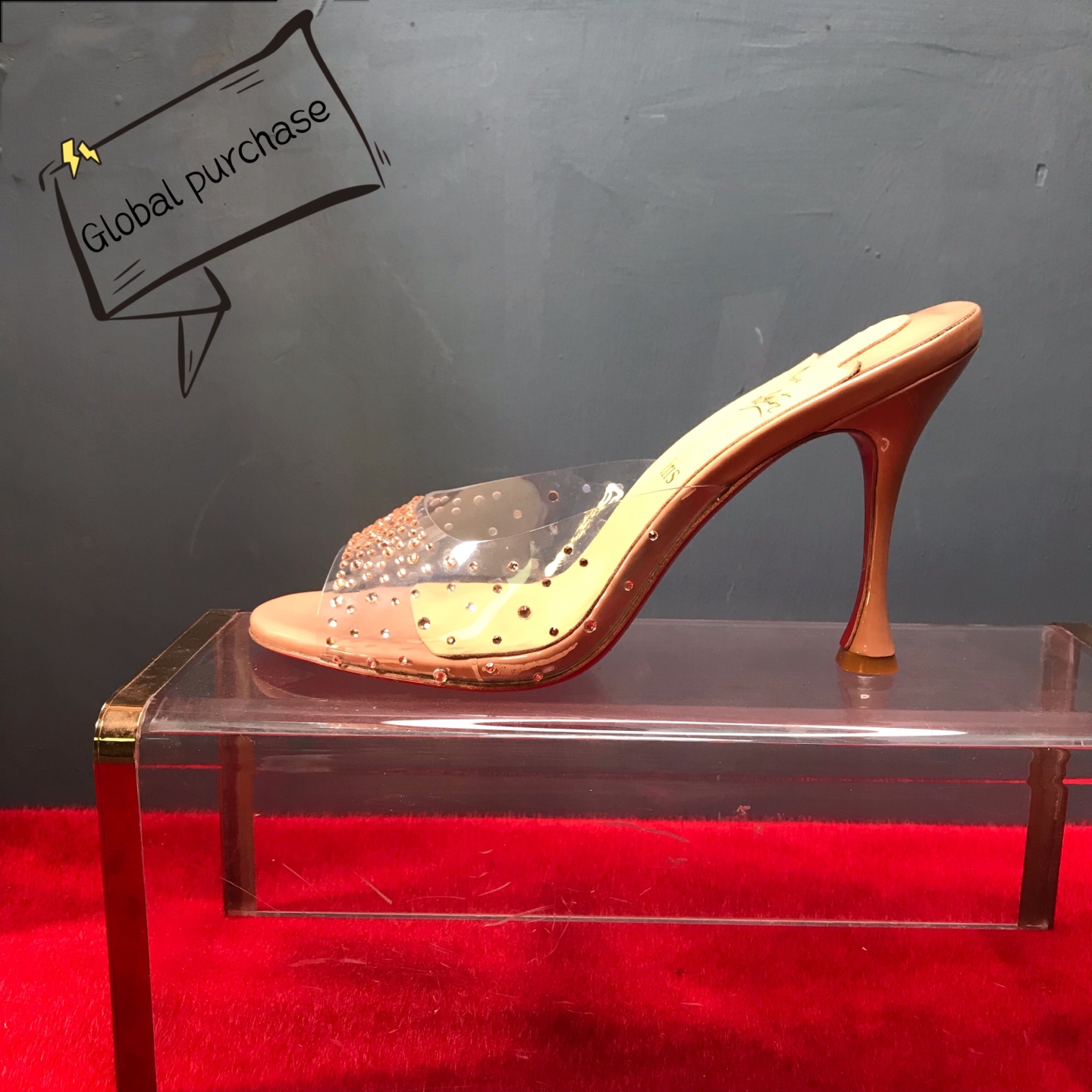 NO:620775,High-end customized sandals classic series!  H10Cm, size 34-42. Customized genuine leather outsole, non-refundable and non-exchangeable 2053-001. Nude color leather. Champagne color imitation Austrian diamond, official website synchronization. Standard European code Reference: 2053-001 Color: nude Material: patent/PVC Lining: goat leather Heel heigh: 10Cm Sole: leather sole Size: EU 34-42 (US 4-11)  :,,christian louboutin,sandals,Leather soles19860909高端订制凉鞋精典款系列！ H10Cm,尺码34-42码. 真皮大底订制不退不换2053－001.裸色柒皮.香槟色仿奥钻,官网同步. 标准欧码 Reference:2053-001 Color:nude Material:patent/PVC Lining:goat leather Heel heigh:10Cm Sole:leather sole Size:EU 34－42（US 4一11) :,,christian louboutin,sandals,Leather soles,Women's Shoes