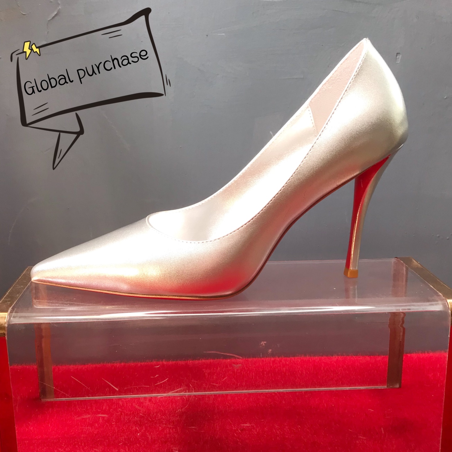 NO:620770,High-end customized autumn and winter classic series! H10Cm, size 34-42. Genuine leather outsole, customized models are non-returnable and non-exchangeable. Q18-001. Silver metal leather. Silver metal sheepskin lining. Love logo. Official website picture. Standard European code Reference: Q18-001 Color: silver/silver Material: cowhide Lining: goat leather Heel heigh: 10cm Sole: leather sole Size: EUR 34-42 (US 4-11) :,,christian louboutin,louis vuitton,sheepskin,Leather soles19860909高端订制 秋冬精典款系列！ H10Cm,尺码34-42码. 真皮大底,订制款不退不换.Q18-001.银金属皮.银金属羊皮里.愛标.官网图. 标准欧码 Reference:Q18-001 Color:silver/silver Material:cowhide Lining:goat leather Heel heigh:10cm Sole:leather sole Size:EUR 34－42（US 4一11) :,,christian louboutin,louis vuitton,sheepskin,Leather soles,Women's Shoes