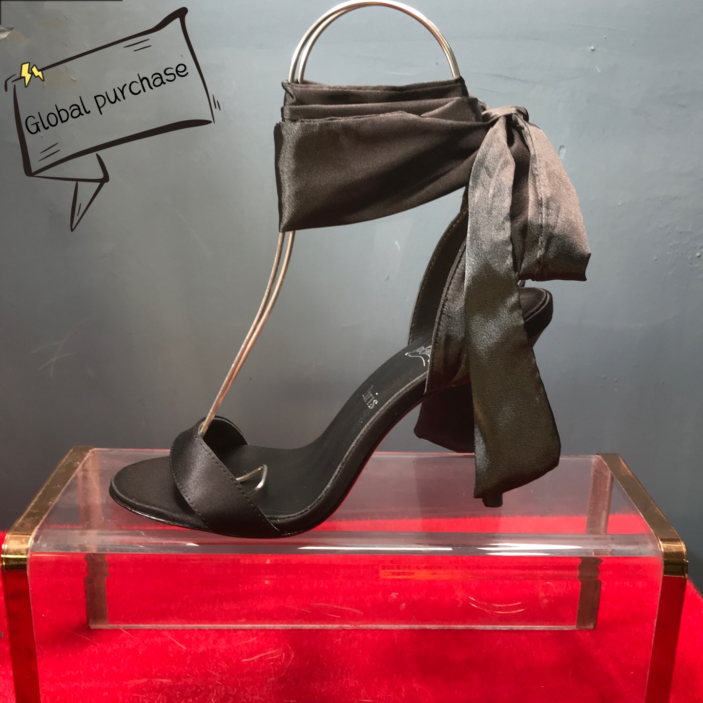 NO:663835,High-end customized 2026 classic sandals series!  H10Cm, size 34-42. Genuine leather outsole, customized models are non-returnable and non-exchangeable -. Imported black silk, black sheepskin lining. Official website synchronization Standard European size Reference:- Color: white/white Material: SATIN Lining: goat leather Heel high: 10Cm Sole: leather sole Size: EUR 34-42 (US 4-11):,, christian louboutin, sandals, sheepskin, real  silk,leather soles19860909高端订制 2026凉鞋精典款系列！ H10Cm,尺码34-42码.真皮大底,订制款不退不换-.进口黑色真丝,黑羊皮里.官网同步 标准欧码 Reference:- Color:white/white Material:SATIN Lining:goat leather Heel heigh:10Cm Sole:leather sole Size:EUR 34－42（US 4一11) :,,christian louboutin,sandals,sheepskin,real silk,Leather soles,Women's Shoes