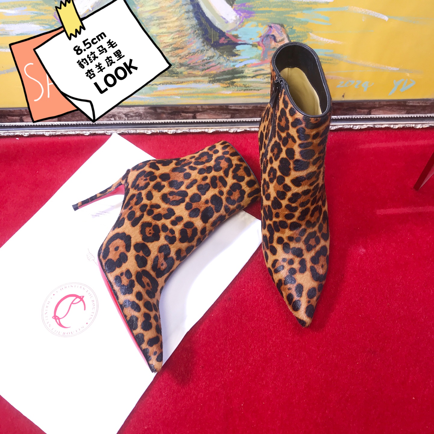 NO:728725,High-end customized autumn and winter horsehair boots series! H8.5Cm, size 34-42. Private model trademark zipper19860909高端订制 秋冬马毛款靴系列！ H8.5Cm,尺码34-42码.私模商标拉链 X39-小斑点豹纹马毛,－只腳一塊皮,官网同步 标准欧码 Reference:x39- Color:brown Material:printed pony Lining:goat leather Heel heigh:8.5Cm Sole:leather sole Size:EUR 34－42（US 4一11) :880,,christian louboutin,boots,Women's Shoes