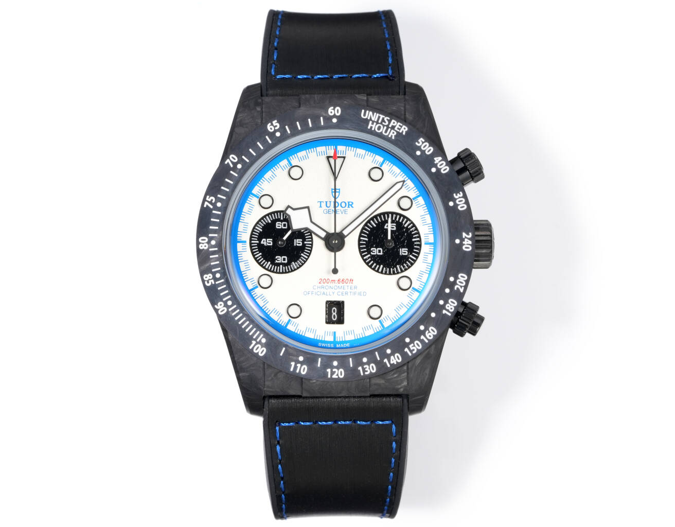 NO:763998,Tudor Black Bay Series M79377KN-0001  Watch friends who know Tudor can see that the brand has achieved excellent results in rejuvenation and recognition in recent years. This Tudor Black Bay Chronograph Carbon Fiber 25 Limited Edition is very suitable for watch friends who want to try the dopamine style but don’t want to be too exaggerated. The diameter of the watch is 42 mm, and the entire watch, including the lug covers, is made of full carbon  Fiber material, the outer ring of the fixed tachometer is also made of carbon fiber, which is thinner than the stainless steel model. It is equipped with a titanium chronograph button and a titanium case bottom cover, making the overall light and comfortable. The thickness of the case is 14.3 mm, the movement type is automatic, the case material is carbon fiber, the power reserve is 70 hours, and it is waterproof.19860909帝舵碧湾系列M79377KN-0001 了解帝舵的表友能看到品牌近些年在年轻化和辨识度上做到了出色的效果.而这款帝舵碧湾计时型碳纤25限定版就很适合想要尝试多巴胺风格但又不想过于夸张的表友.42毫米表径,整个腕表包含表耳盖在内使用全碳纤维材质,固定测速计外圈同样以碳纤维制成,比不锈钢款更加纤薄,搭配钛金属计时按钮和钛金属表壳底盖,整体轻盈又舒服.表壳厚度14.3毫米,机芯类型自动机械,表壳材质碳纤维,70小时动储和米防水.,,Watch