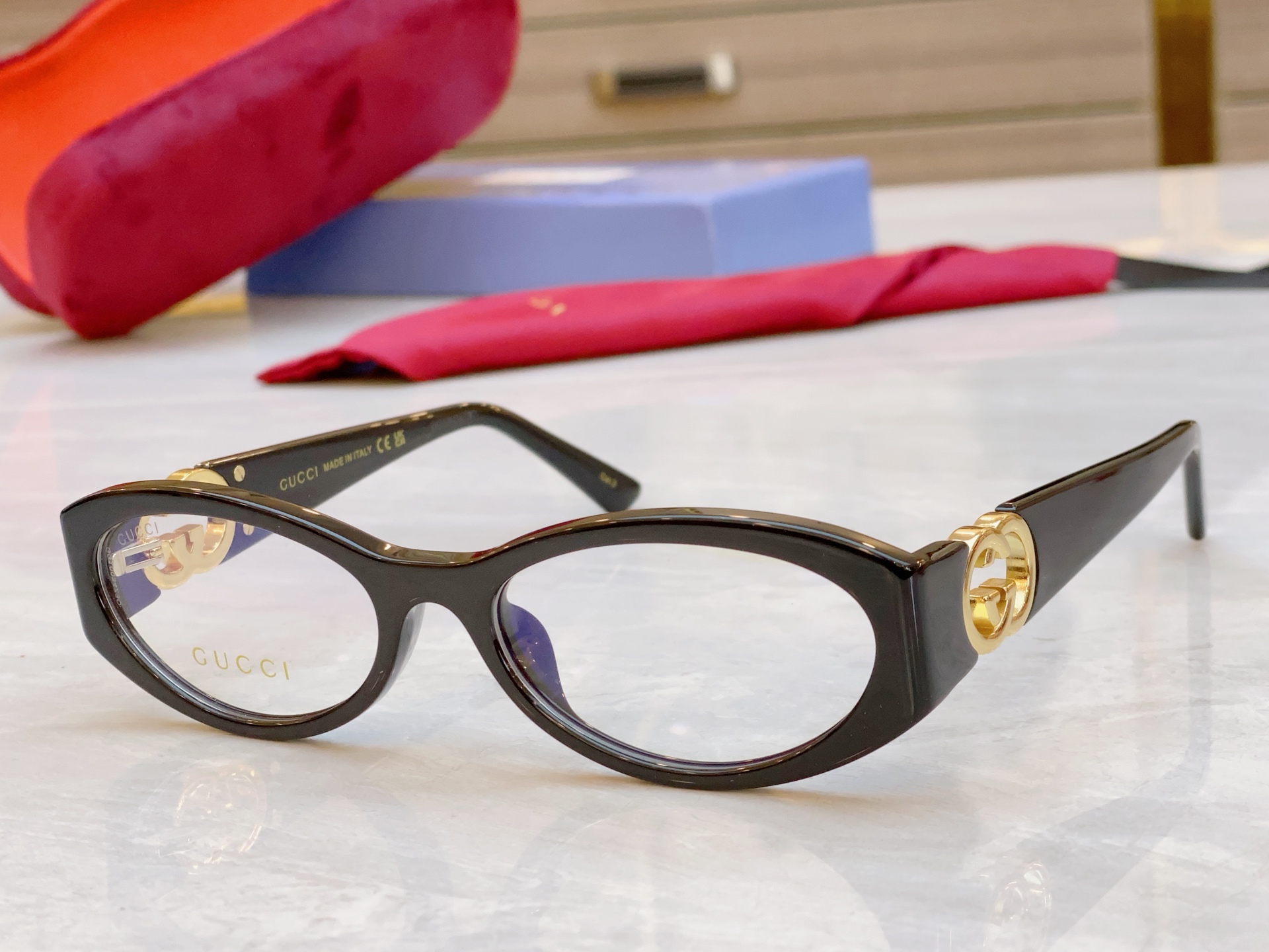 ，【GUCC*】古*驰新款太阳镜，GG1660S，SIZE54口18-135













