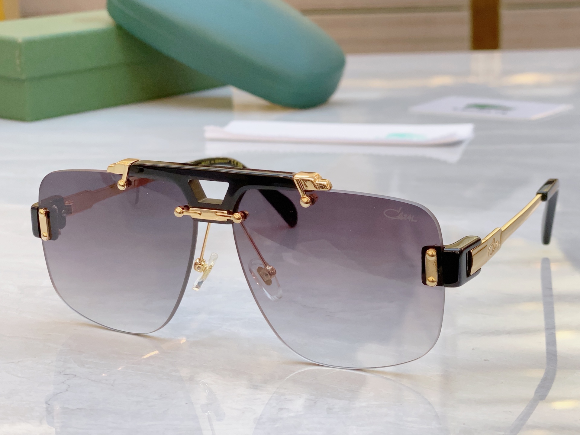  ，【CAZA*】卡加*尔新款太阳镜🕶️，MODEL：MOD.887，SIZE：62口12-135


