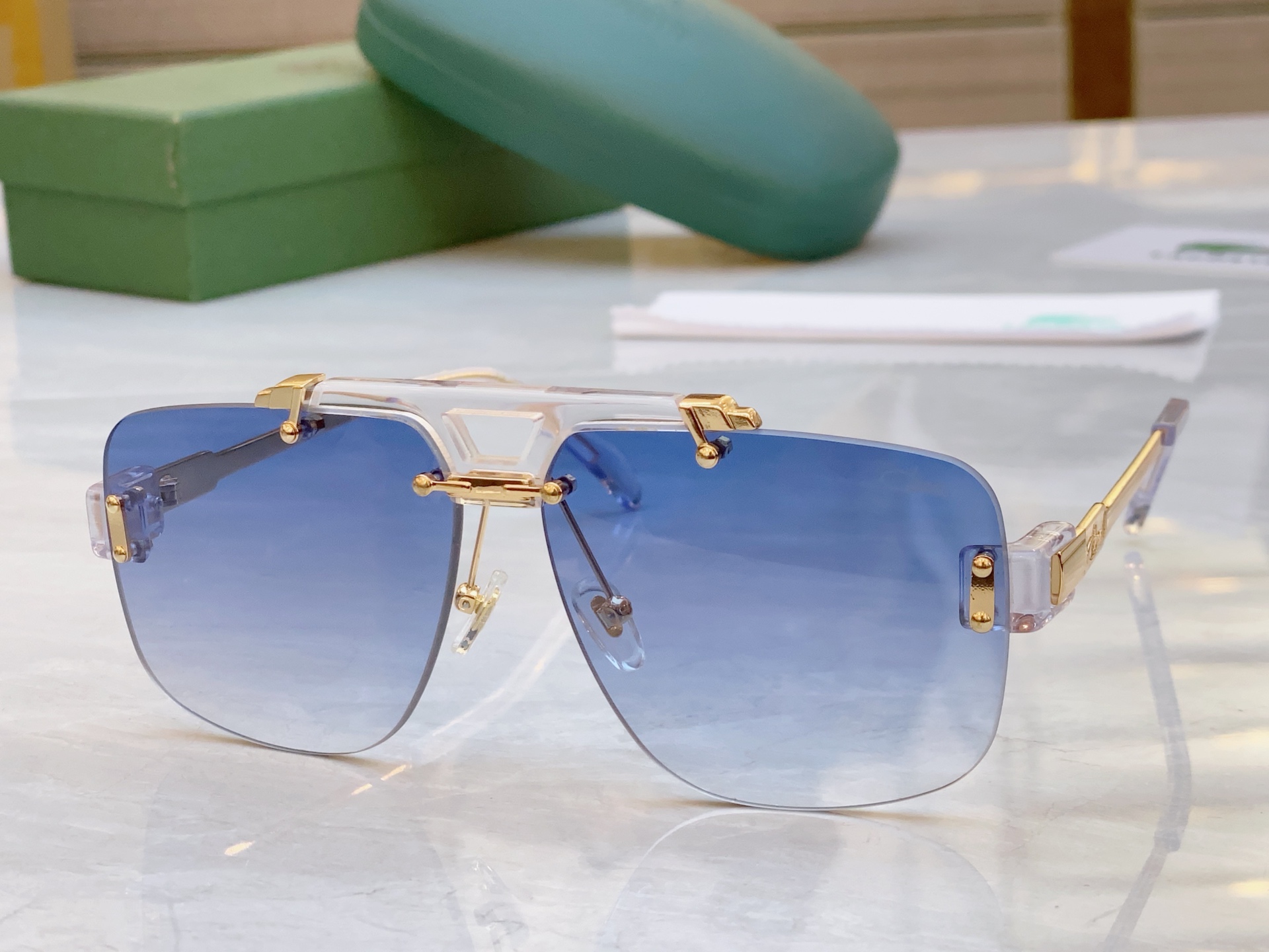  ，【CAZA*】卡加*尔新款太阳镜🕶️，MODEL：MOD.887，SIZE：62口12-135



