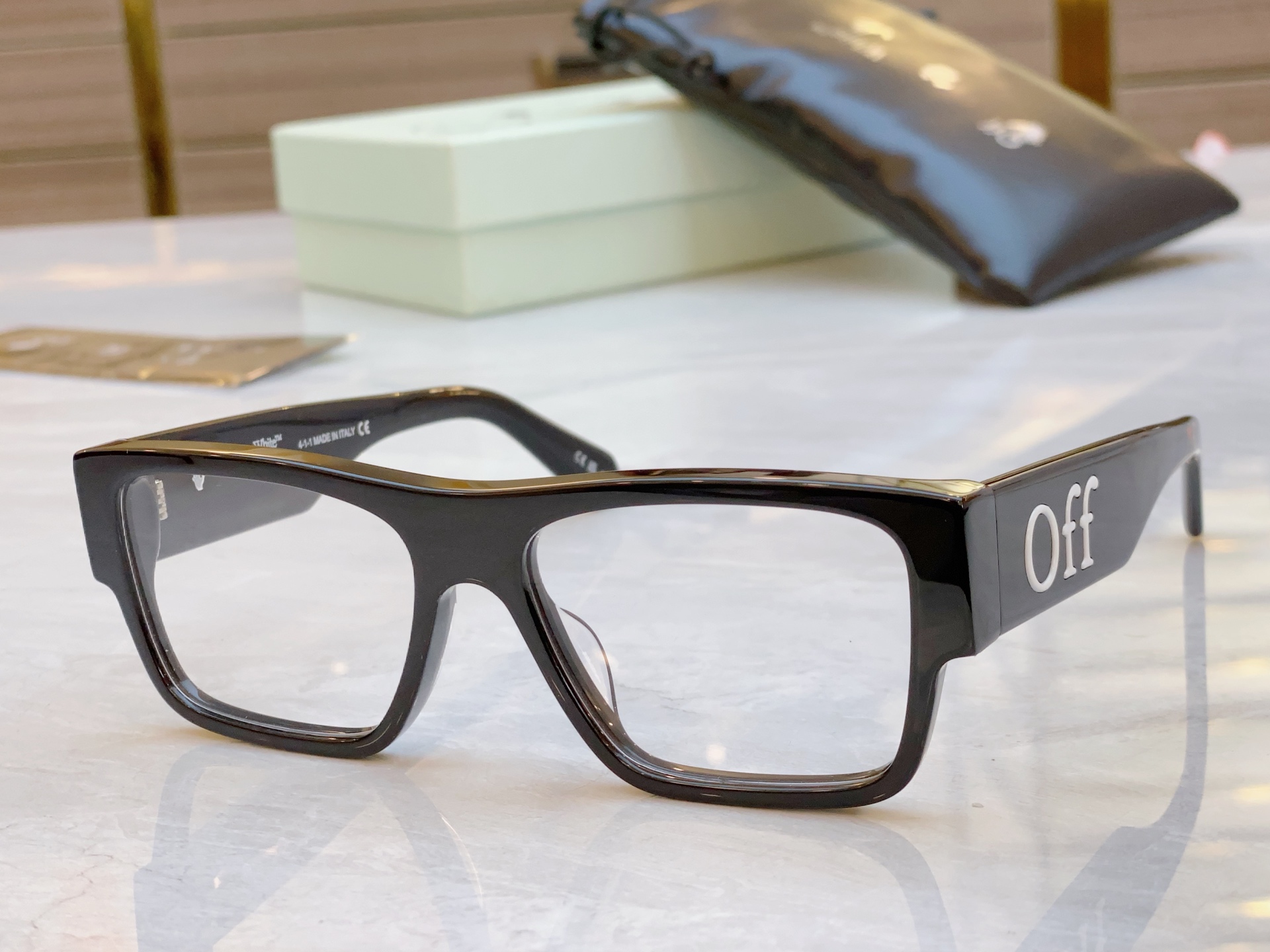 ，【OFF WHIT*】新款太阳镜🕶️，MODELOERJ086，SIZE 56口16-145




