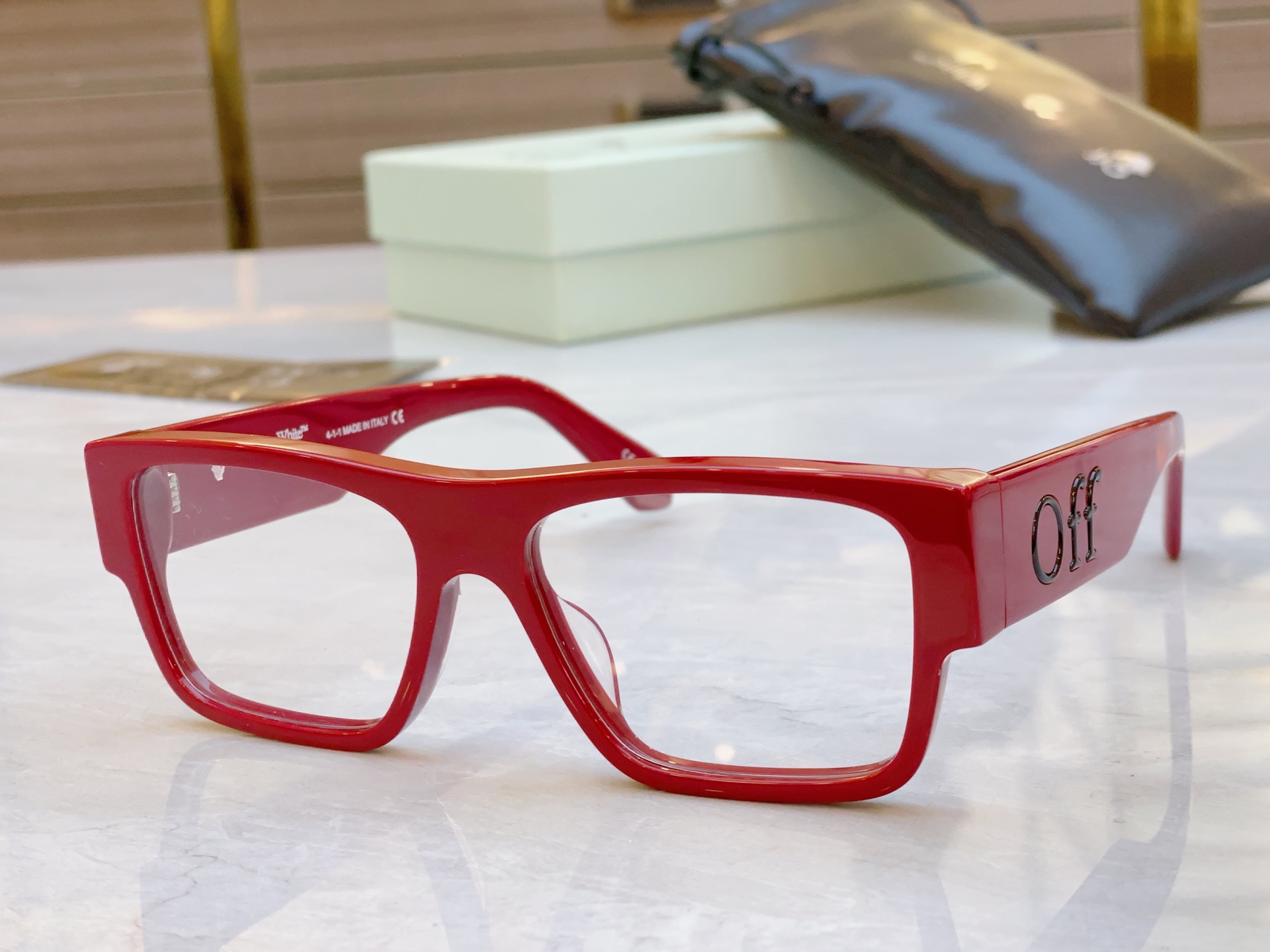 ，【OFF WHIT*】新款太阳镜🕶️，MODELOERJ086，SIZE 56口16-145




