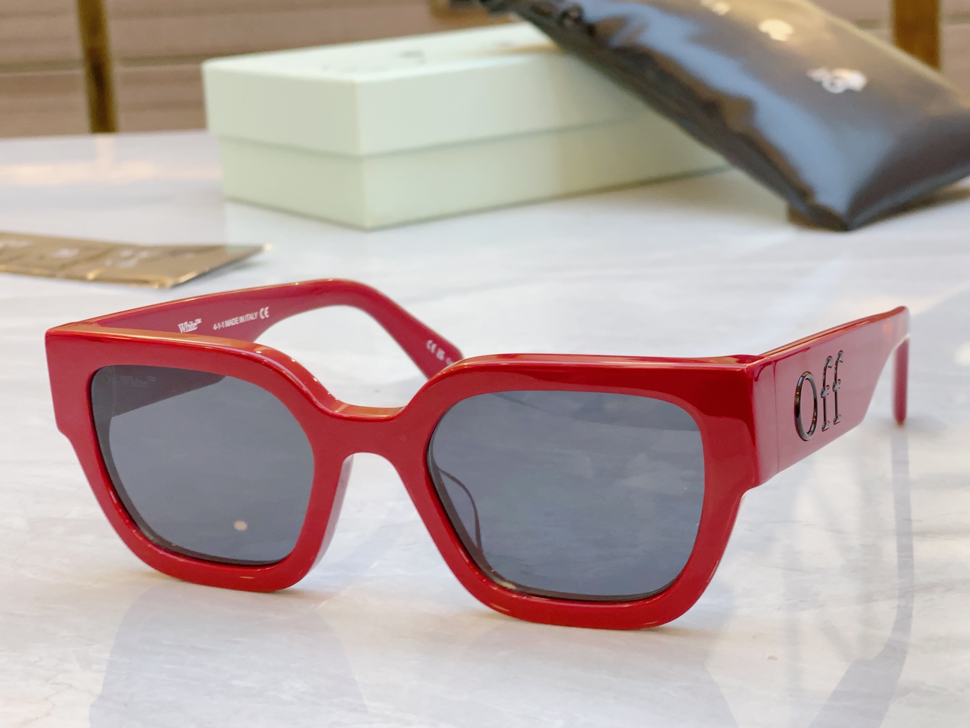 ，【OFF WHIT*】新款太阳镜🕶️，MODELOERJ085，SIZE 51口20-145



