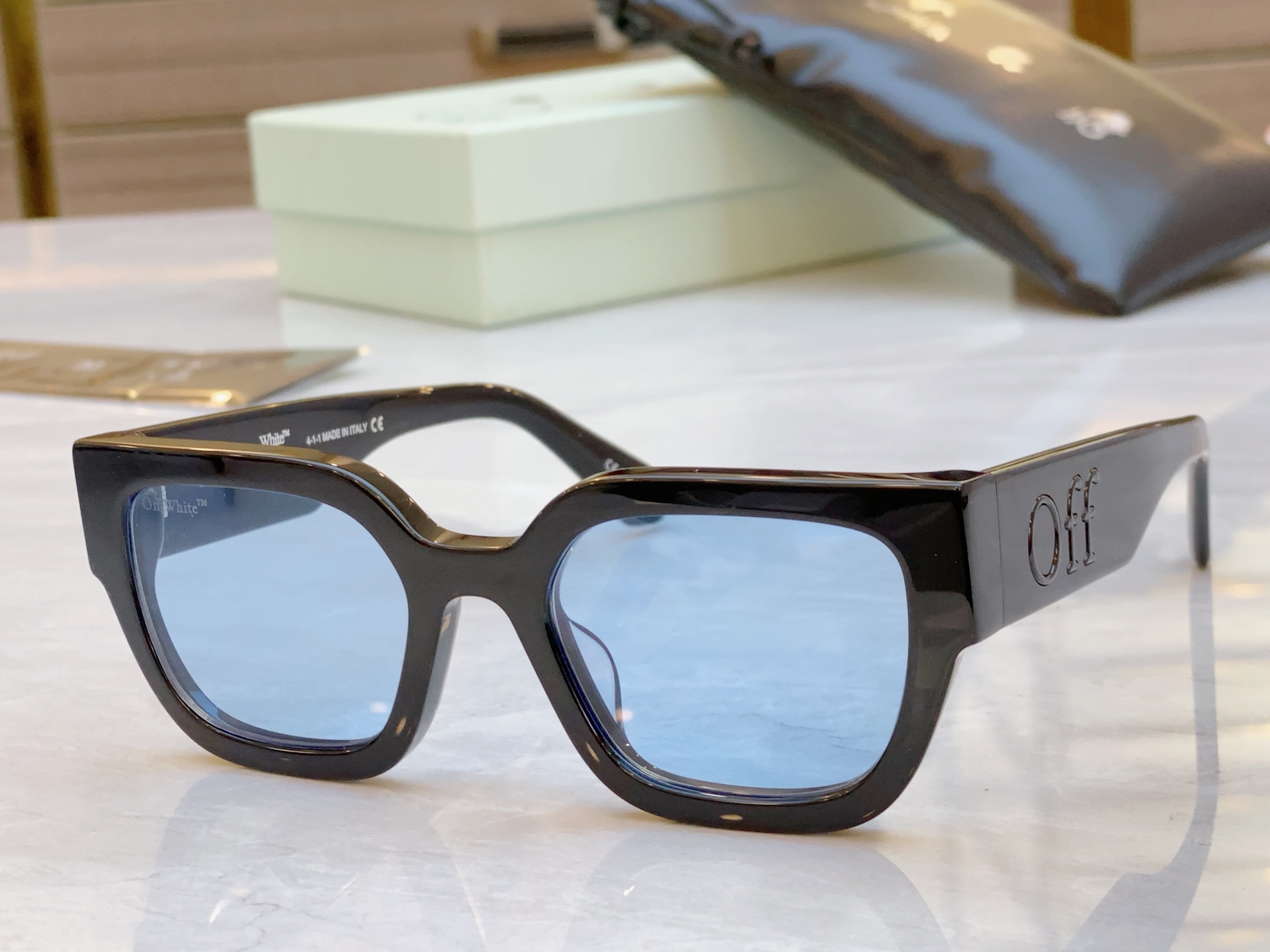 ，【OFF WHIT*】新款太阳镜🕶️，MODELOERJ085，SIZE 51口20-145



