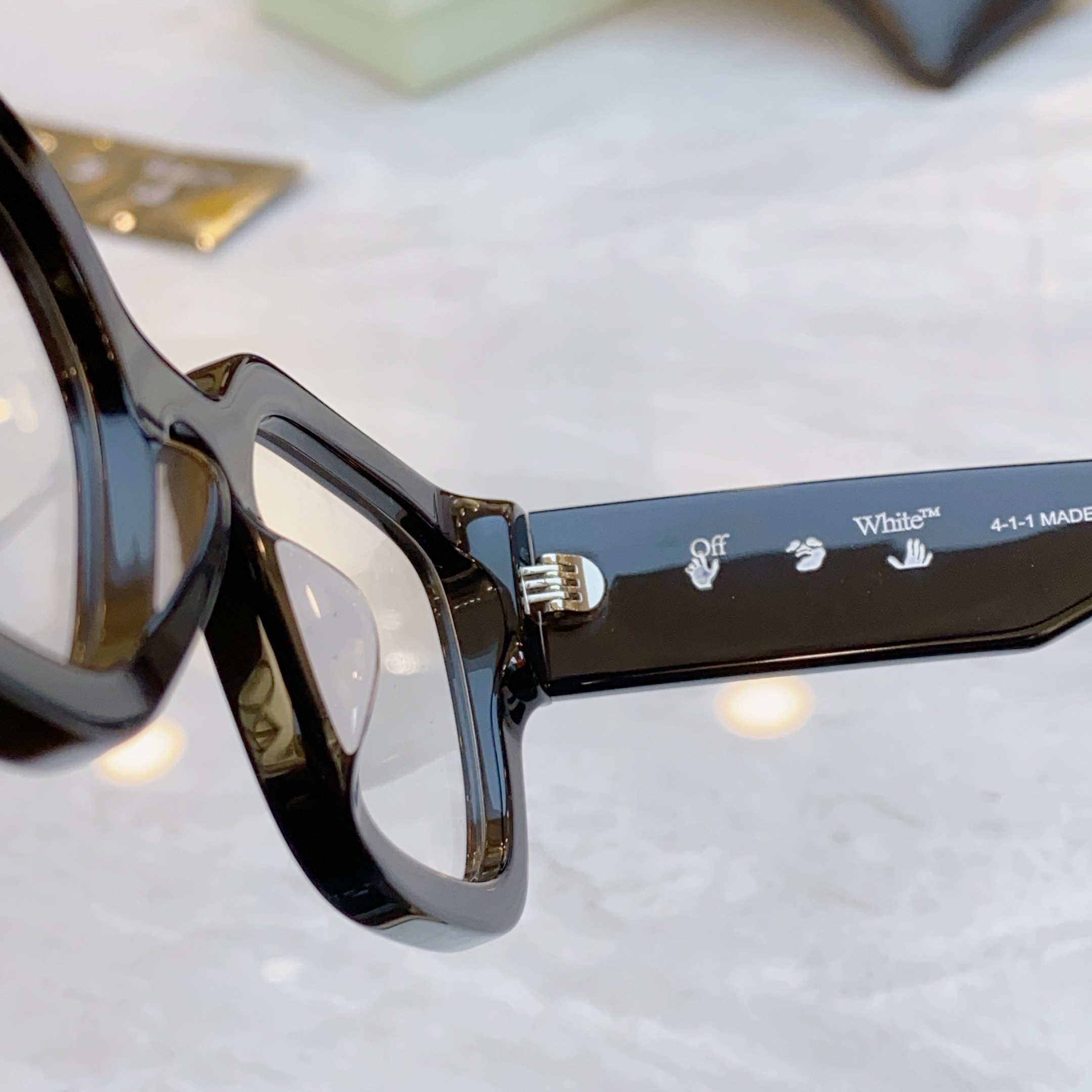 ，【OFF WHIT*】新款太阳镜🕶️，MODELOERJ085，SIZE 51口20-145


