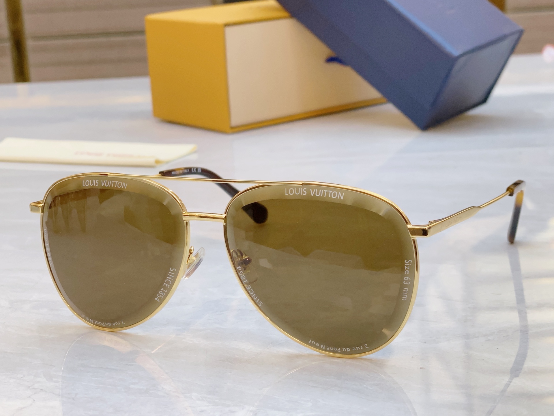 ，【LOUIS VUITTO*】路易*威登新款太阳镜，MODEL：Z2636U，SIZE：62口15-1
