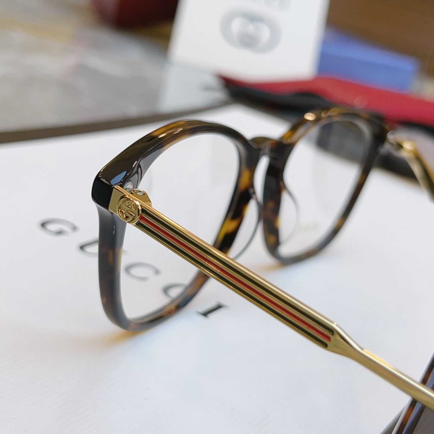 ，【GUCC*】古*驰新款眼镜架，GG1527OA，SIZE52口18-145 


