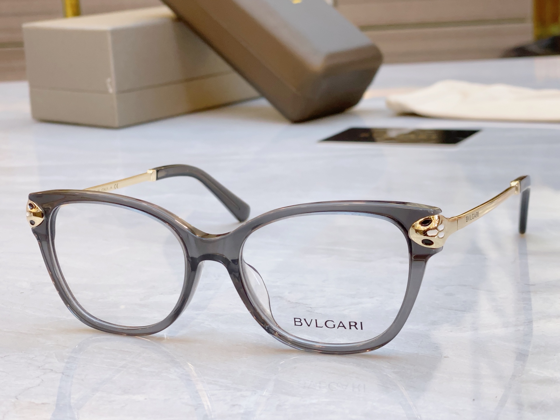 ，【BVLGA*】宝格*丽新款眼镜架，
MODEL：BV 4176KB，SIZE：52口17-145
