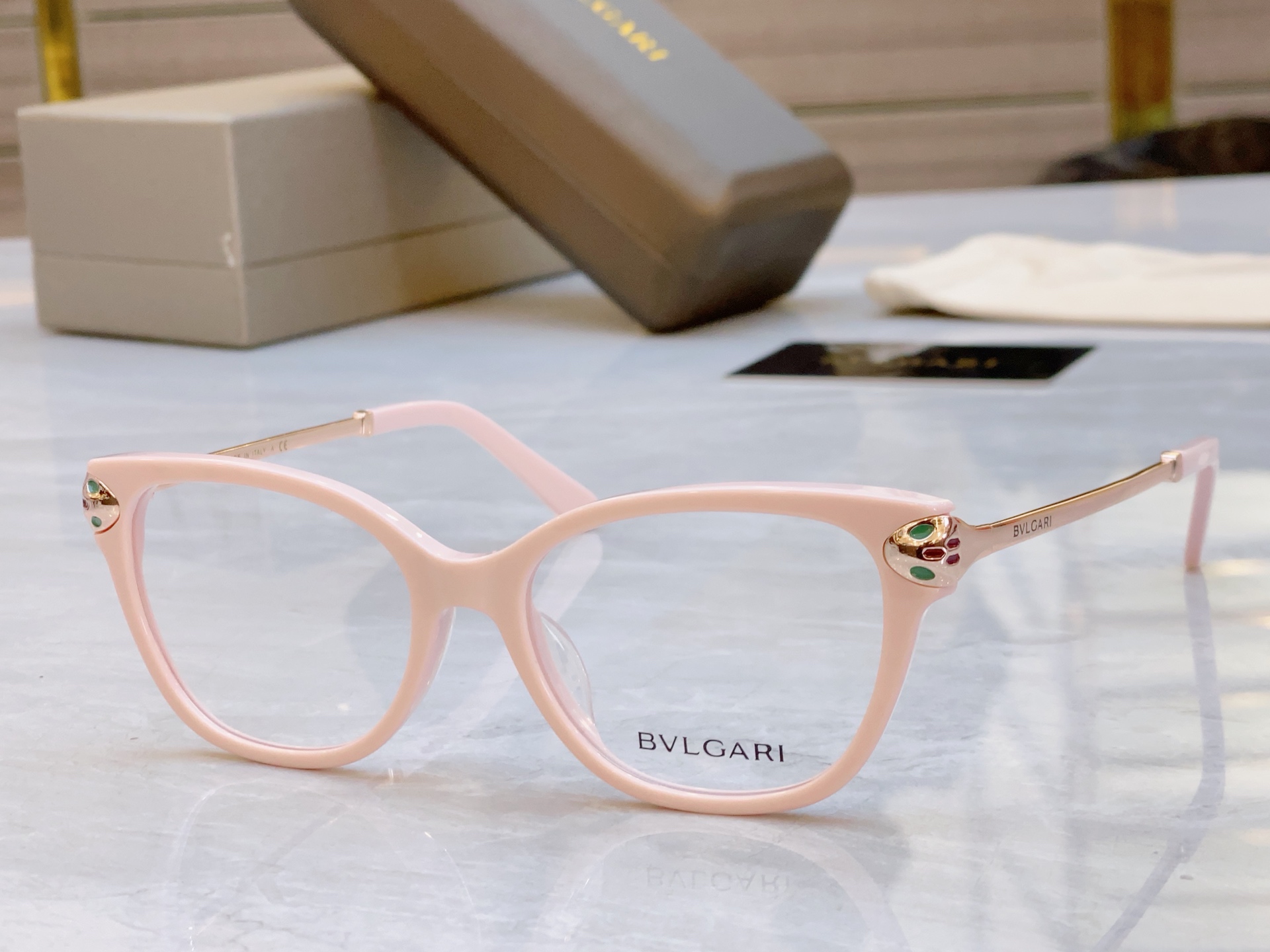 ，【BVLGA*】宝格*丽新款眼镜架，
MODEL：BV 4176KB，SIZE：52口17-145
