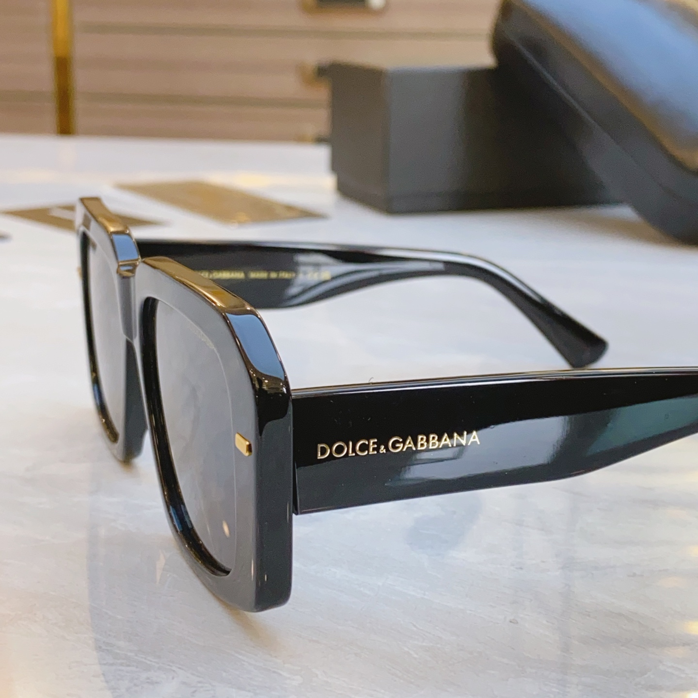 ，【DOLCE & GABBAN*】D*G新款太阳镜，MODEL：DG6678，SIZE：55口19-1