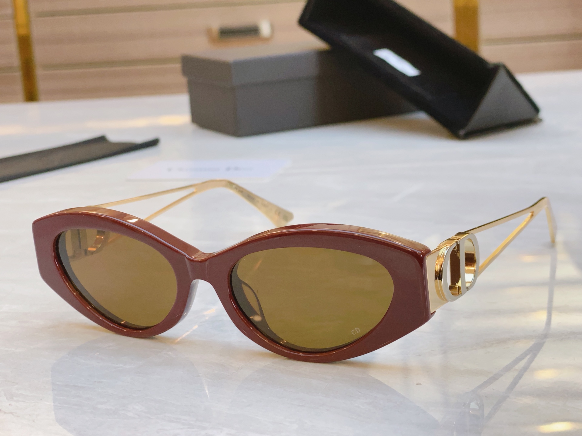 ，【Dio*】迪*奥新款太阳镜，
Mod：30Montaigne B6F，Size：53口18-135