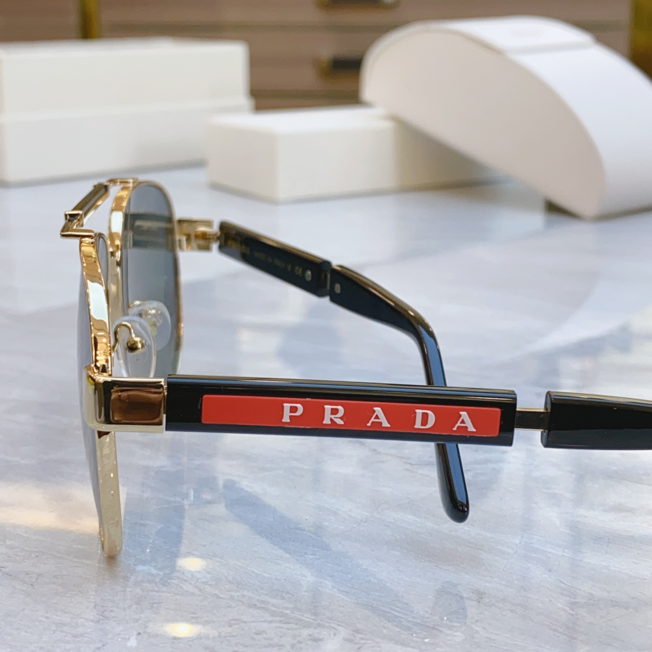 ，【PRAD*】普拉*达新款太阳镜，MODEL：PS 013YS，SIZE：59口16-140