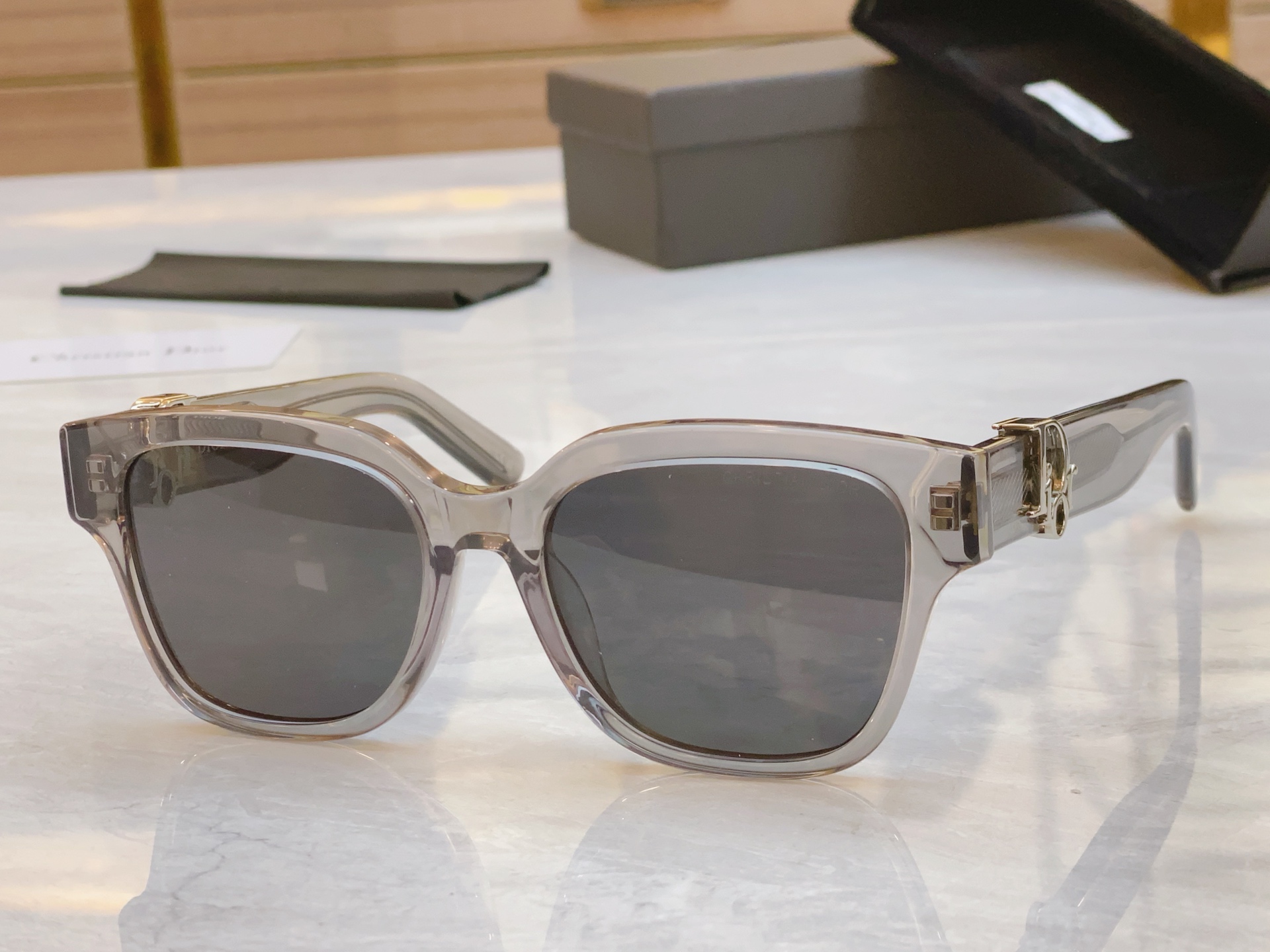 ，【Dio*】迪*奥新款太阳镜，
Mod：Dior Oblique S1F ，Size：54口18-15