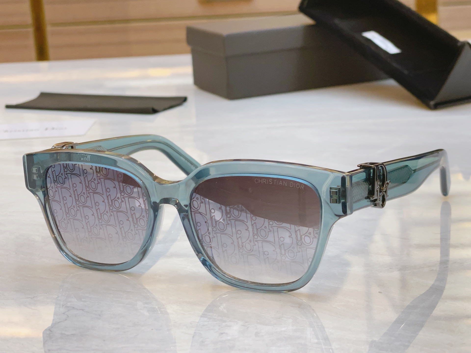 ，【Dio*】迪*奥新款太阳镜，
Mod：Dior Oblique S1F ，Size：54口18-15