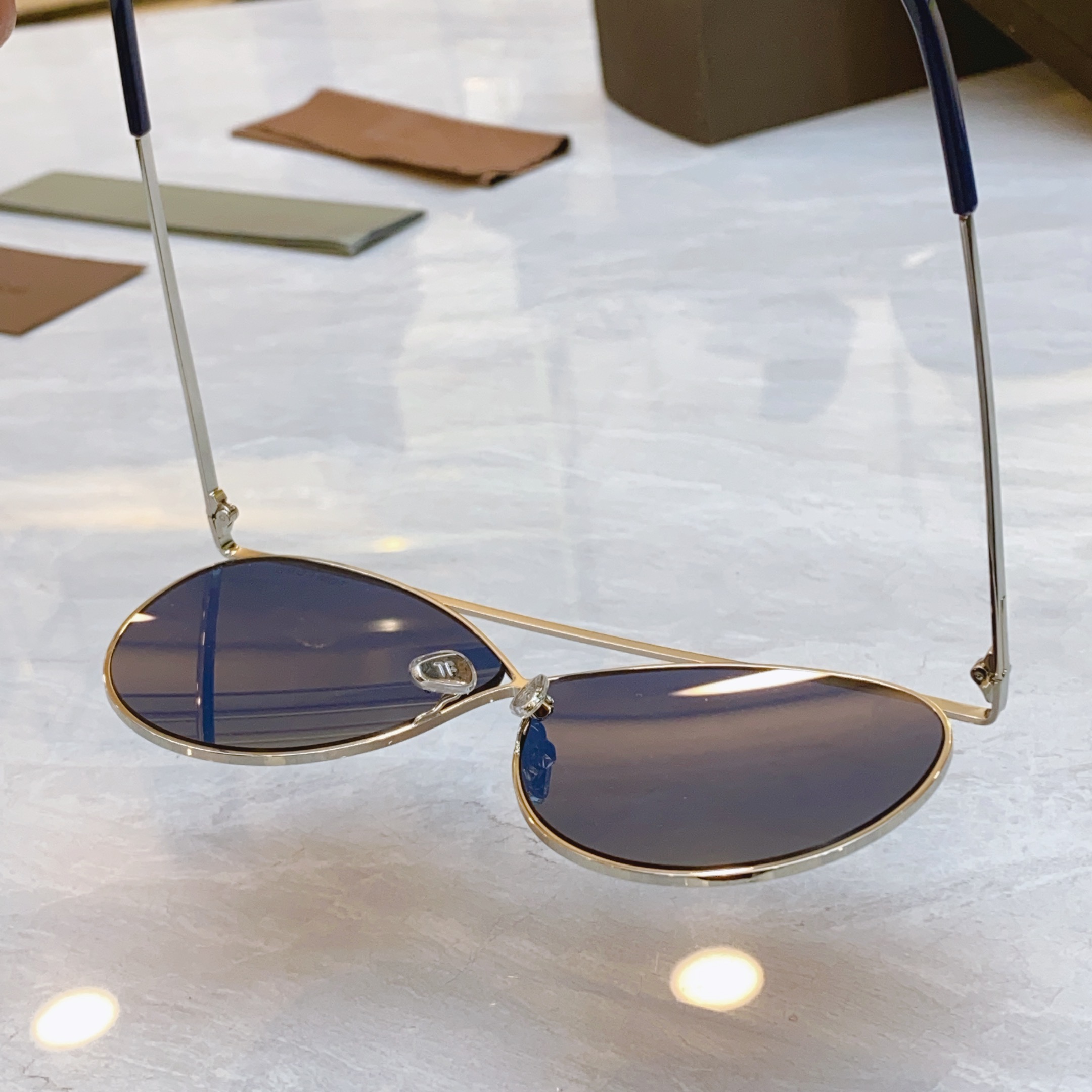 ，【TOM FOR*】汤姆*福特新款太阳镜🕶️，MODEL：TF0761，SIZE：67口8-130
