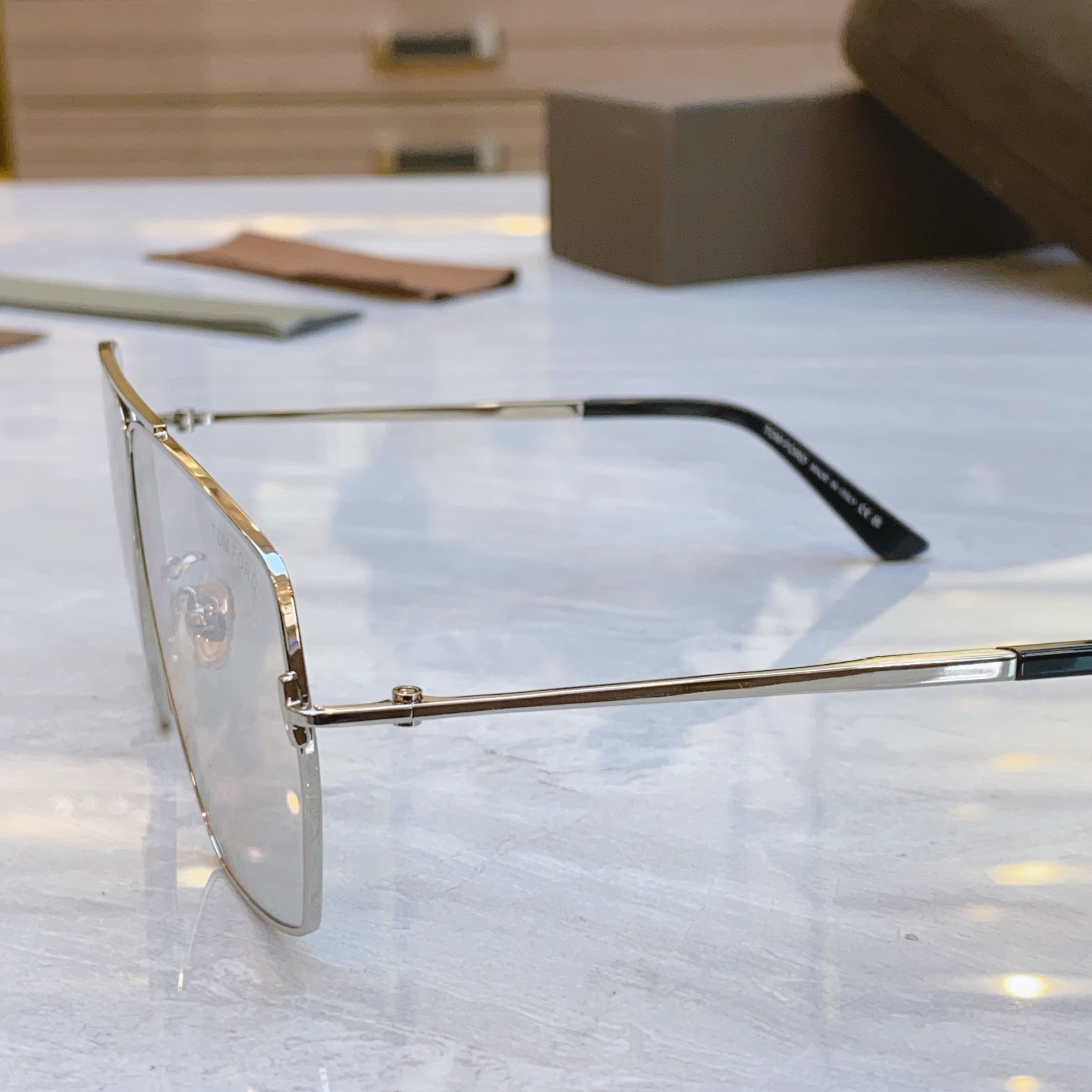 ，【TOM FOR*】汤姆*福特新款太阳镜🕶️，MODEL：TF1185，SIZE：65口2-135