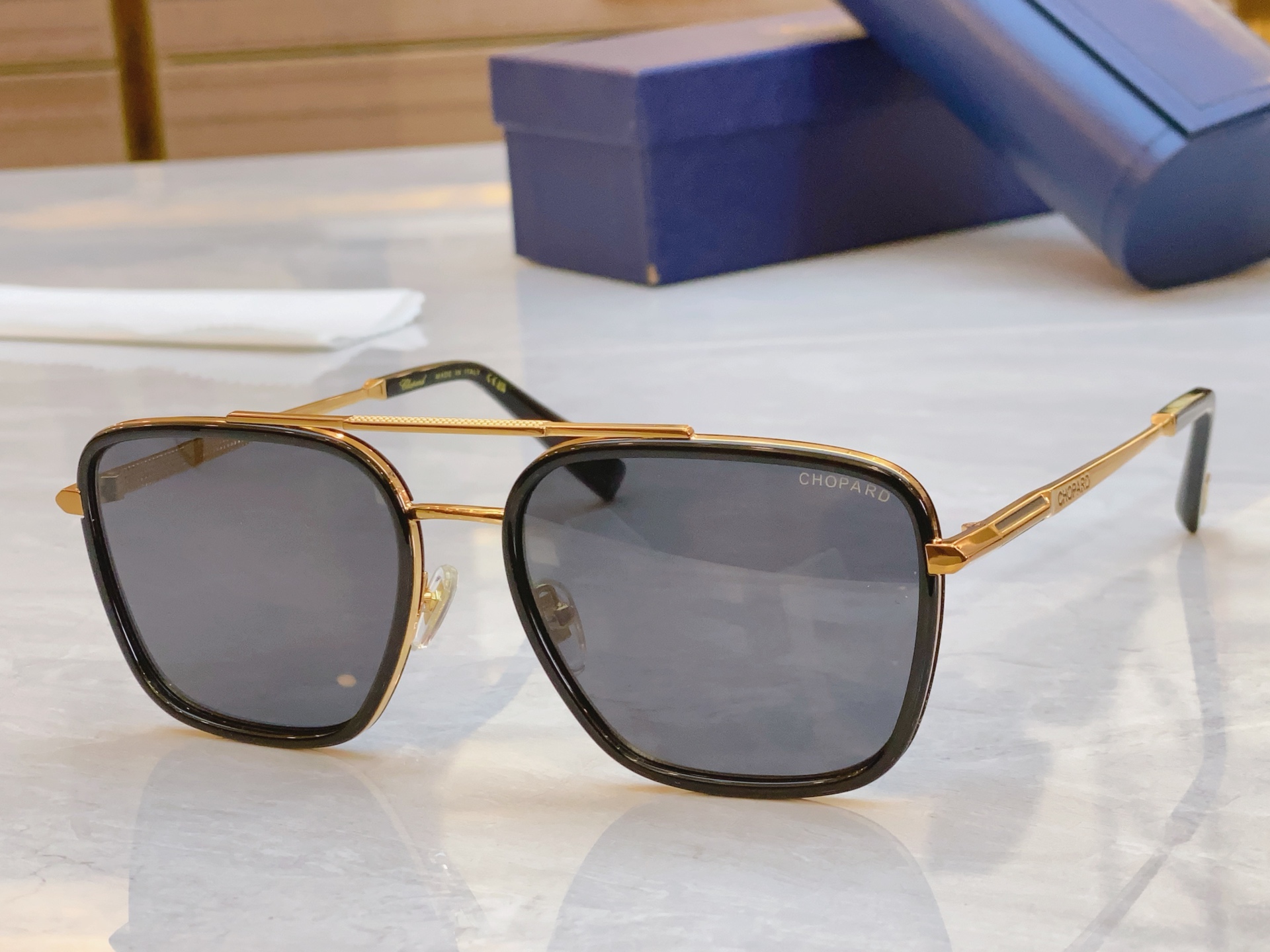 ，【ChoPar*】肖*邦新款太阳镜，MODEL：SCHL24V，SIZE：57口19-145