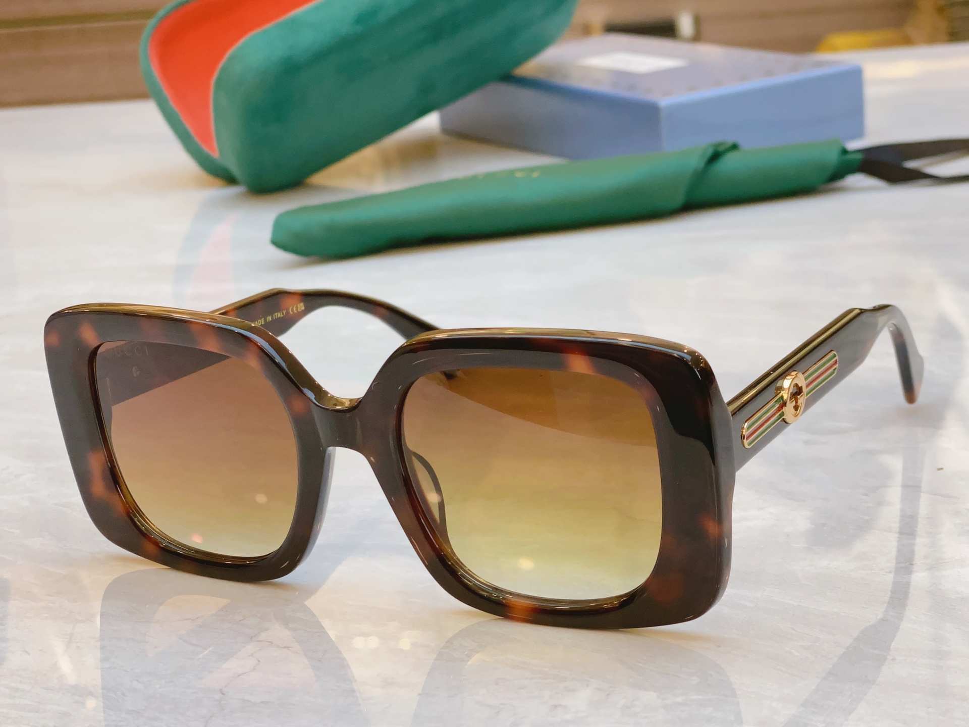 ，【GUCC*】古*驰新款太阳镜🕶️🕶️，MODEL：GG1557SS，SIZE：54口23-145