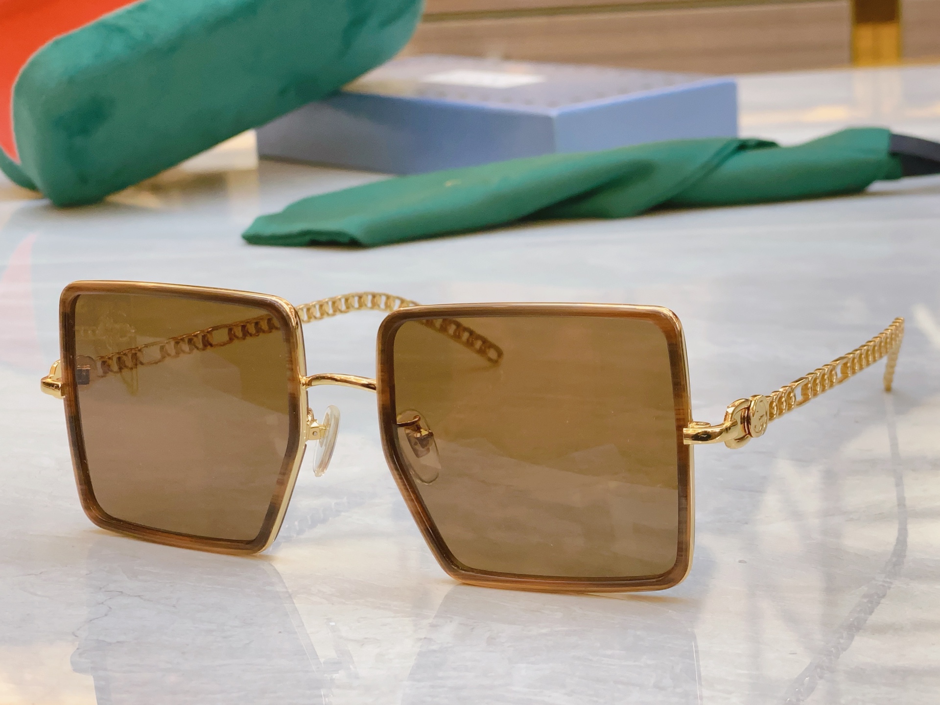 ，【GUCC*】古*驰新款太阳镜🕶️🕶️，MODEL：GG0669S，SIZE：54口22-145