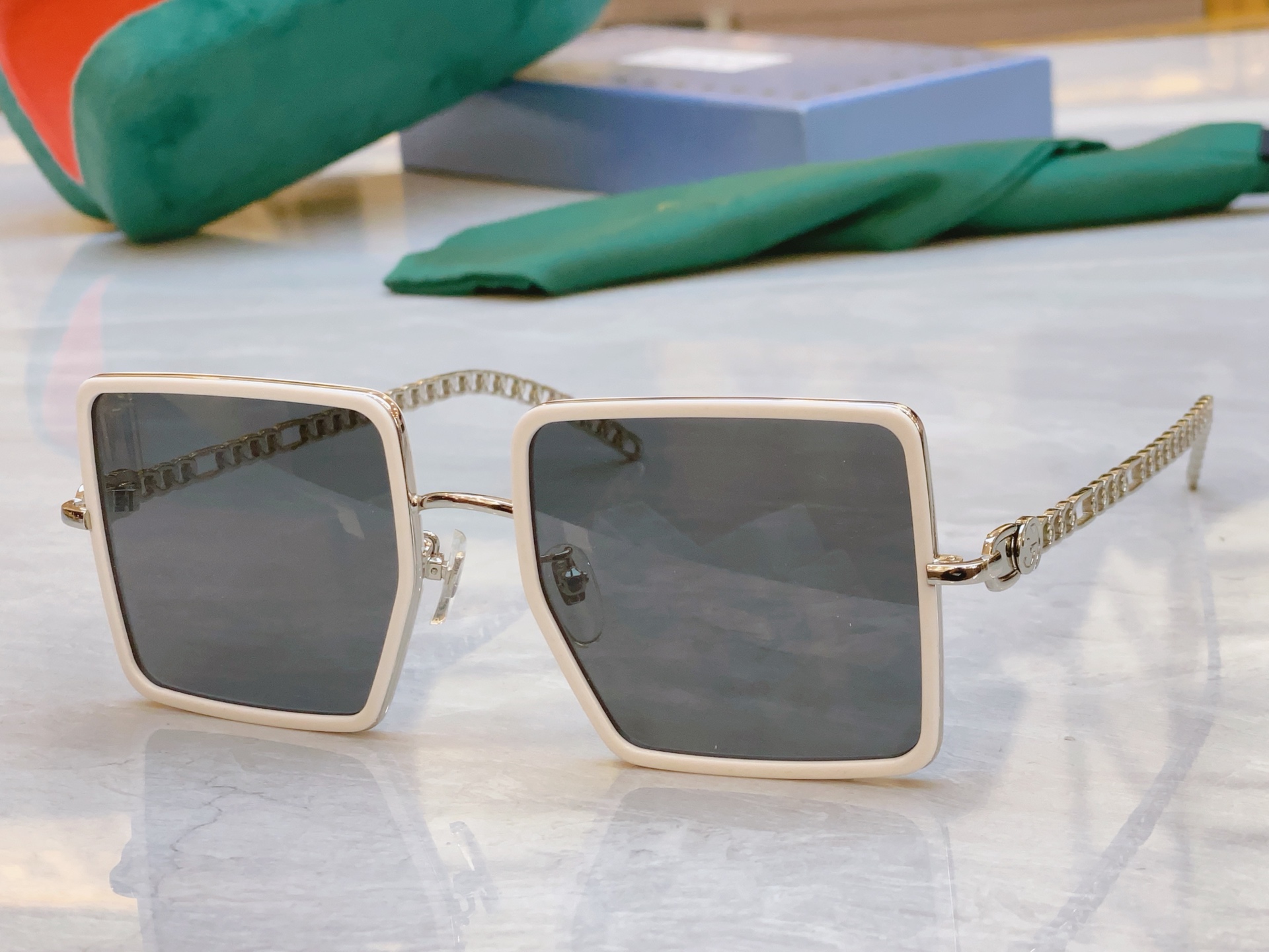 ，【GUCC*】古*驰新款太阳镜🕶️🕶️，MODEL：GG0669S，SIZE：54口22-145