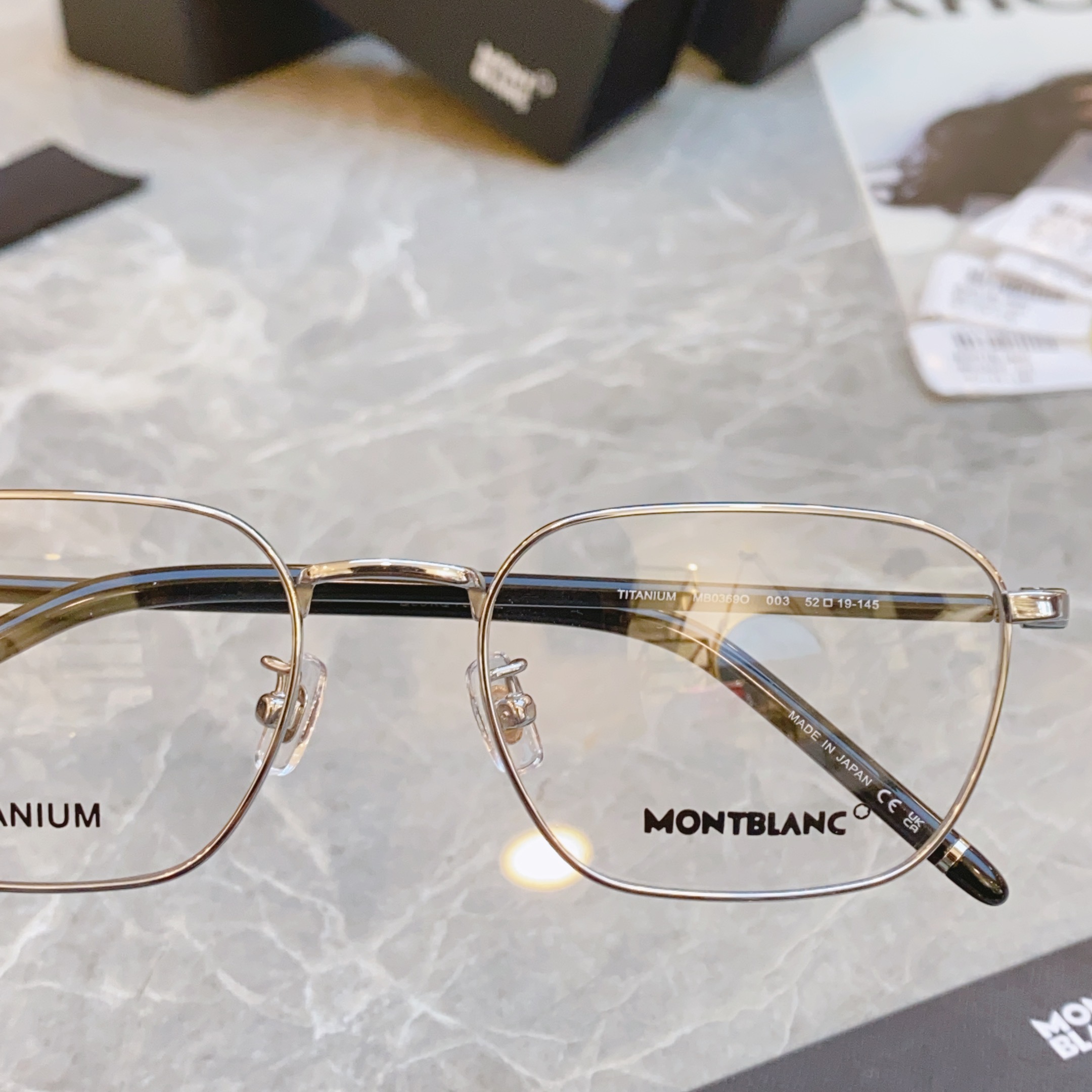 ，【MONT BLAN*】万宝*龙新款光学架🕶️。MODELMB0369O，SIZE 52口19-145
