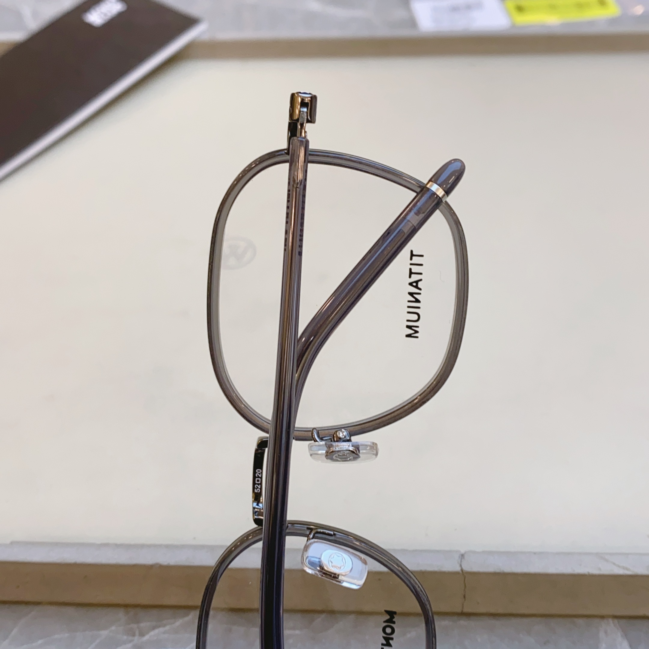 ，【MONT BLAN*】万宝*龙新款光学架🕶️。MODELMB0368O，SIZE 52口20-145