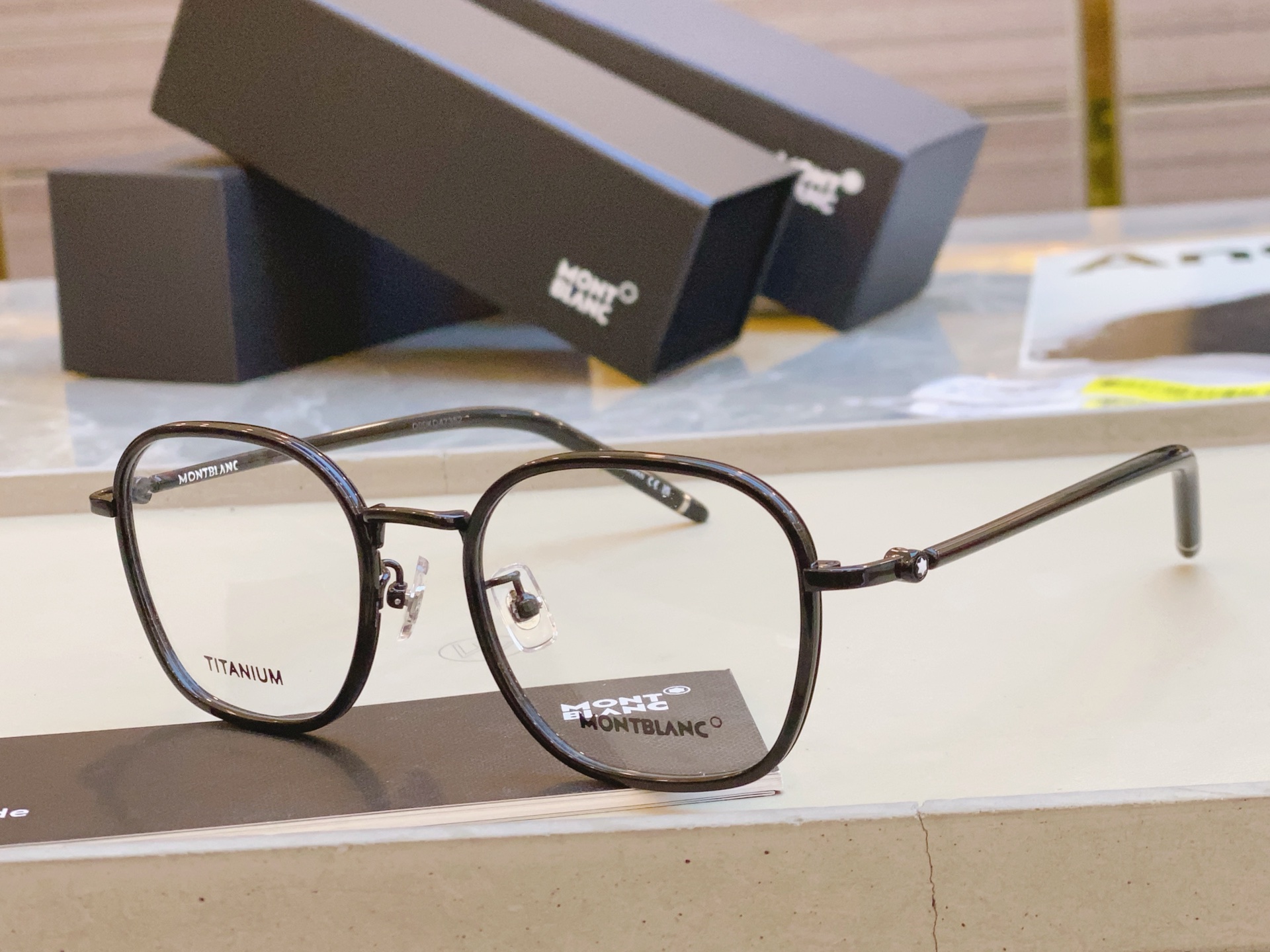 ，【MONT BLAN*】万宝*龙新款光学架🕶️。MODELMB0368O，SIZE 52口20-145