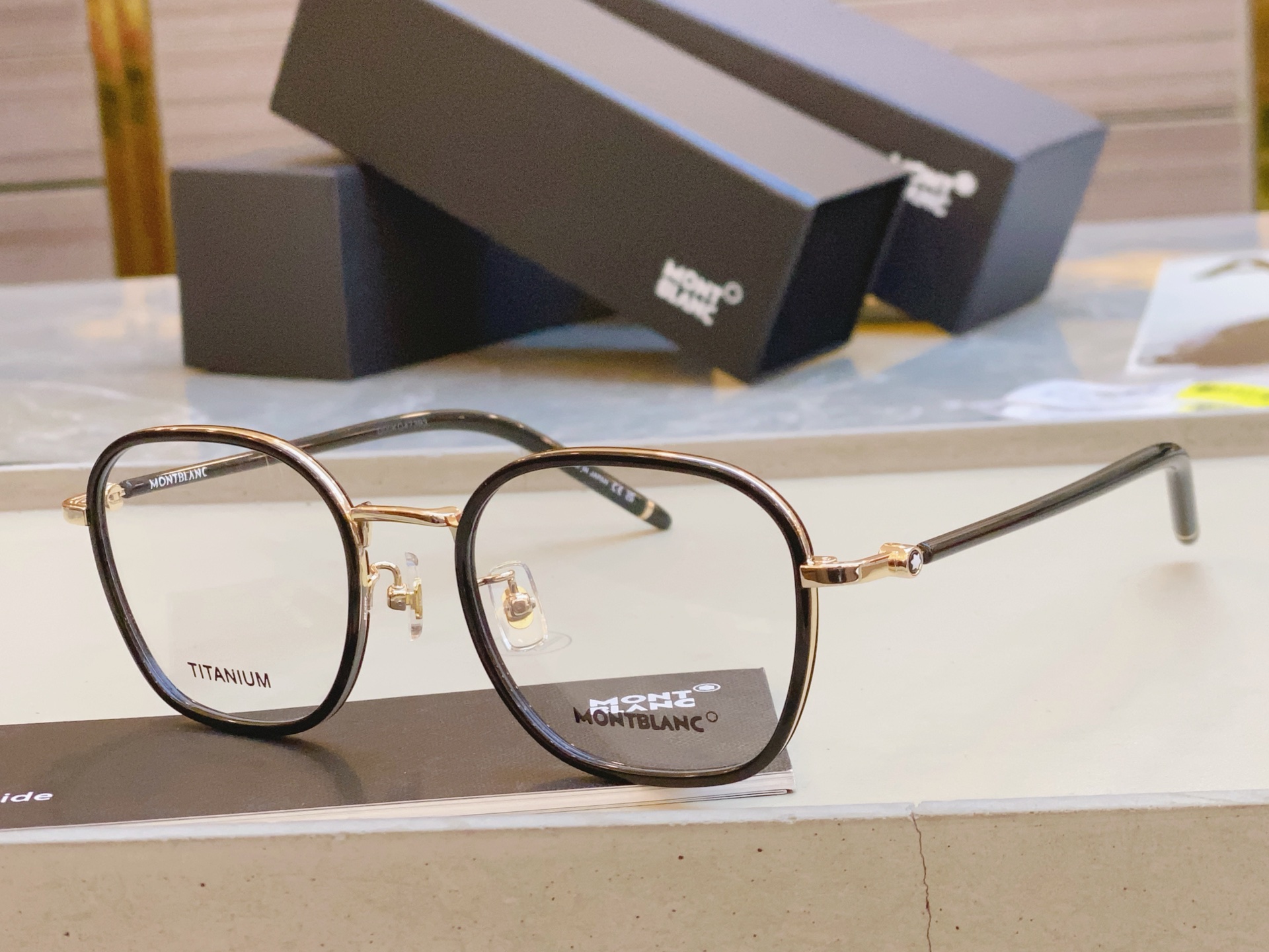 ，【MONT BLAN*】万宝*龙新款光学架🕶️。MODELMB0368O，SIZE 52口20-145