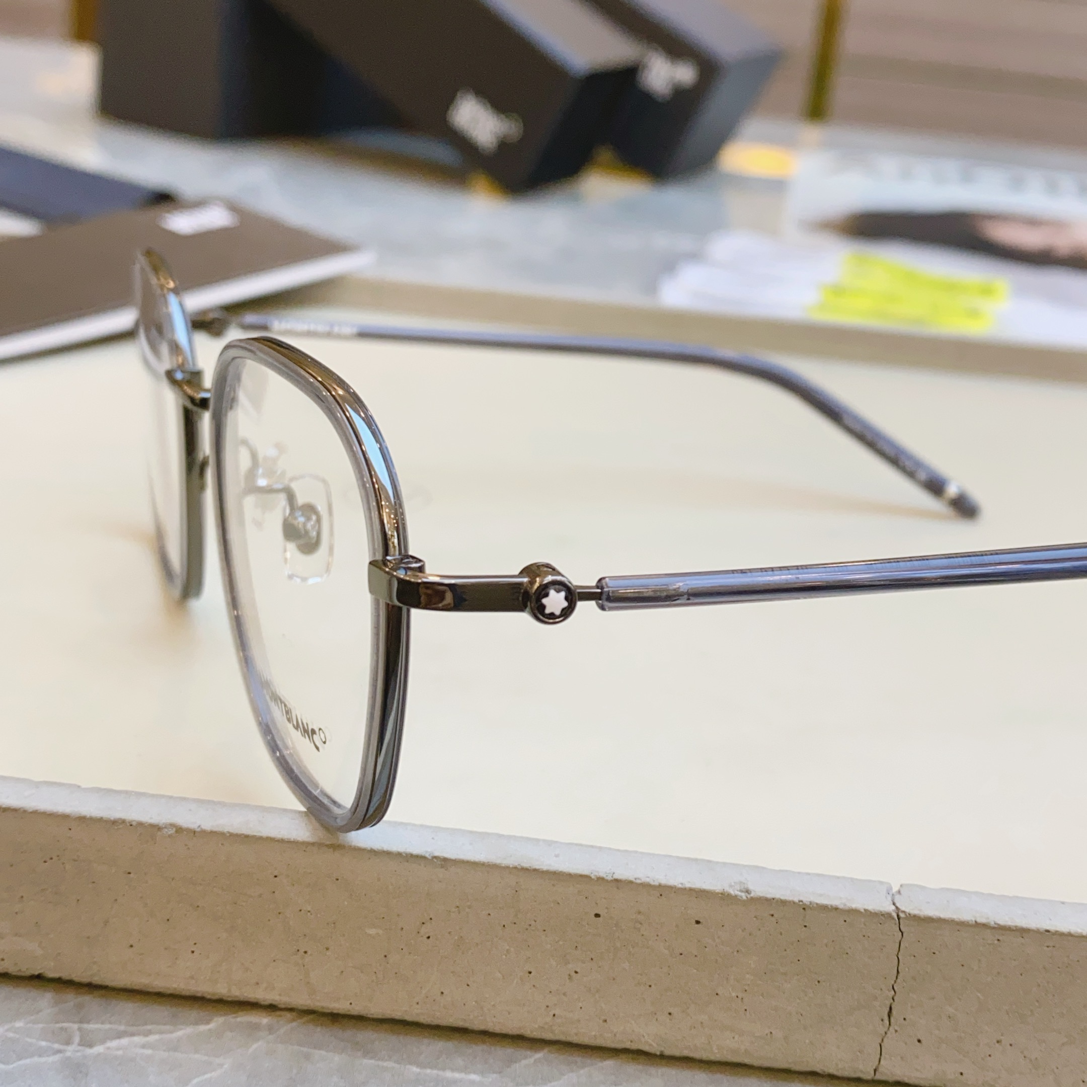 ，【MONT BLAN*】万宝*龙新款光学架🕶️。MODELMB0368O，SIZE 52口20-145