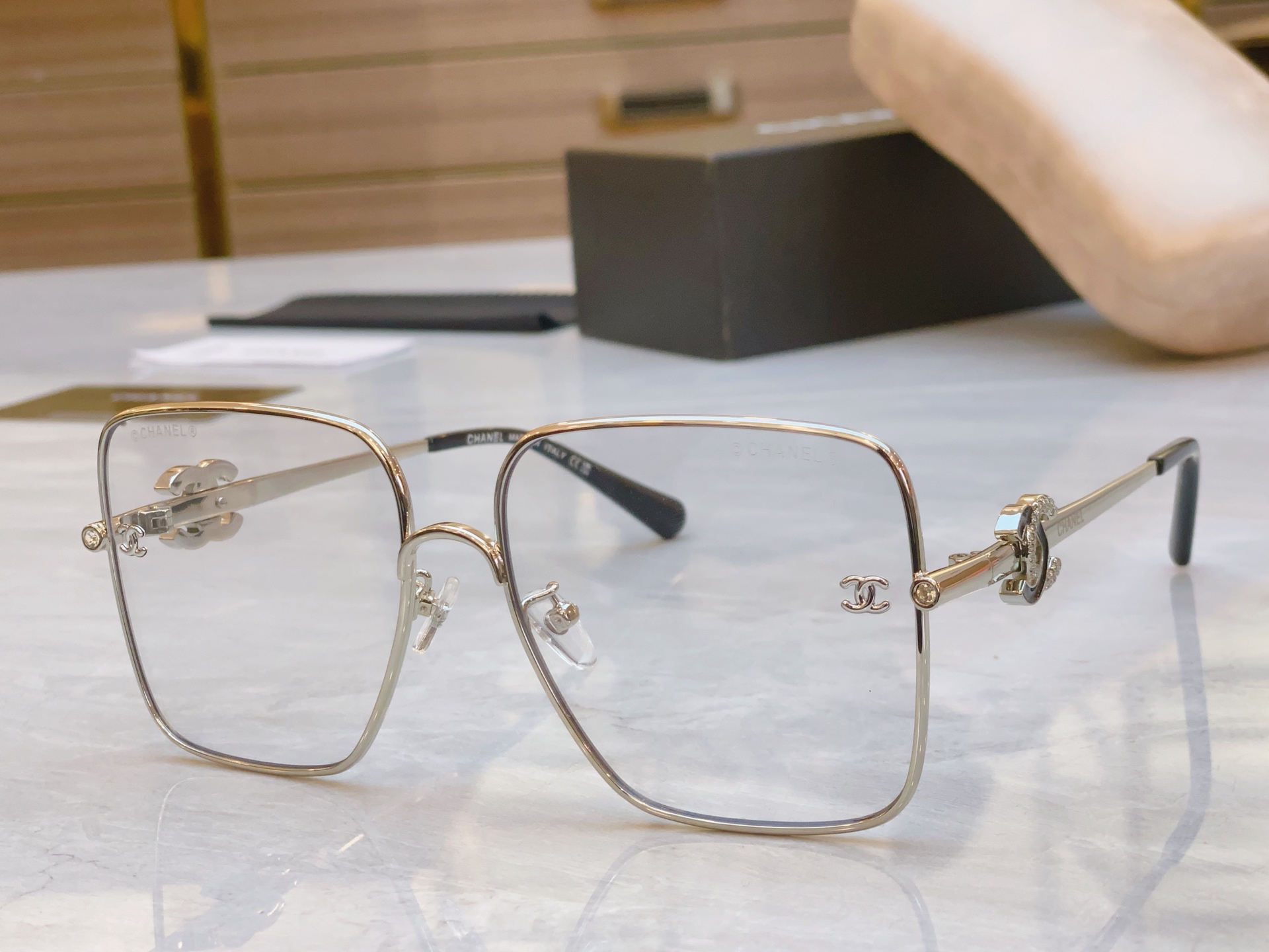 ，【CHANE*】香奈儿新款太阳镜，MODEL：CH8830，SIZE：60口17-145