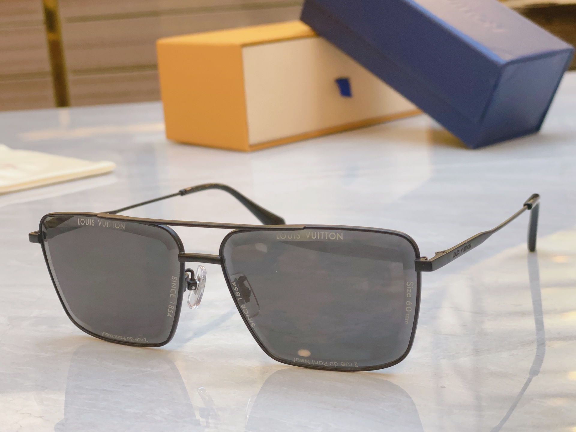 ，【LOUIS VUITTO*】路易*威登新款太阳镜，MODEL：Z2610，SIZE：61口13-14