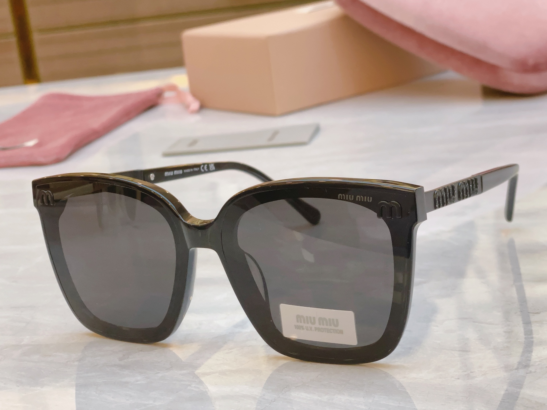 ，【MIU MI*】缪*缪新款太阳镜，MODELSMU 21S，SIZE：64口15-145