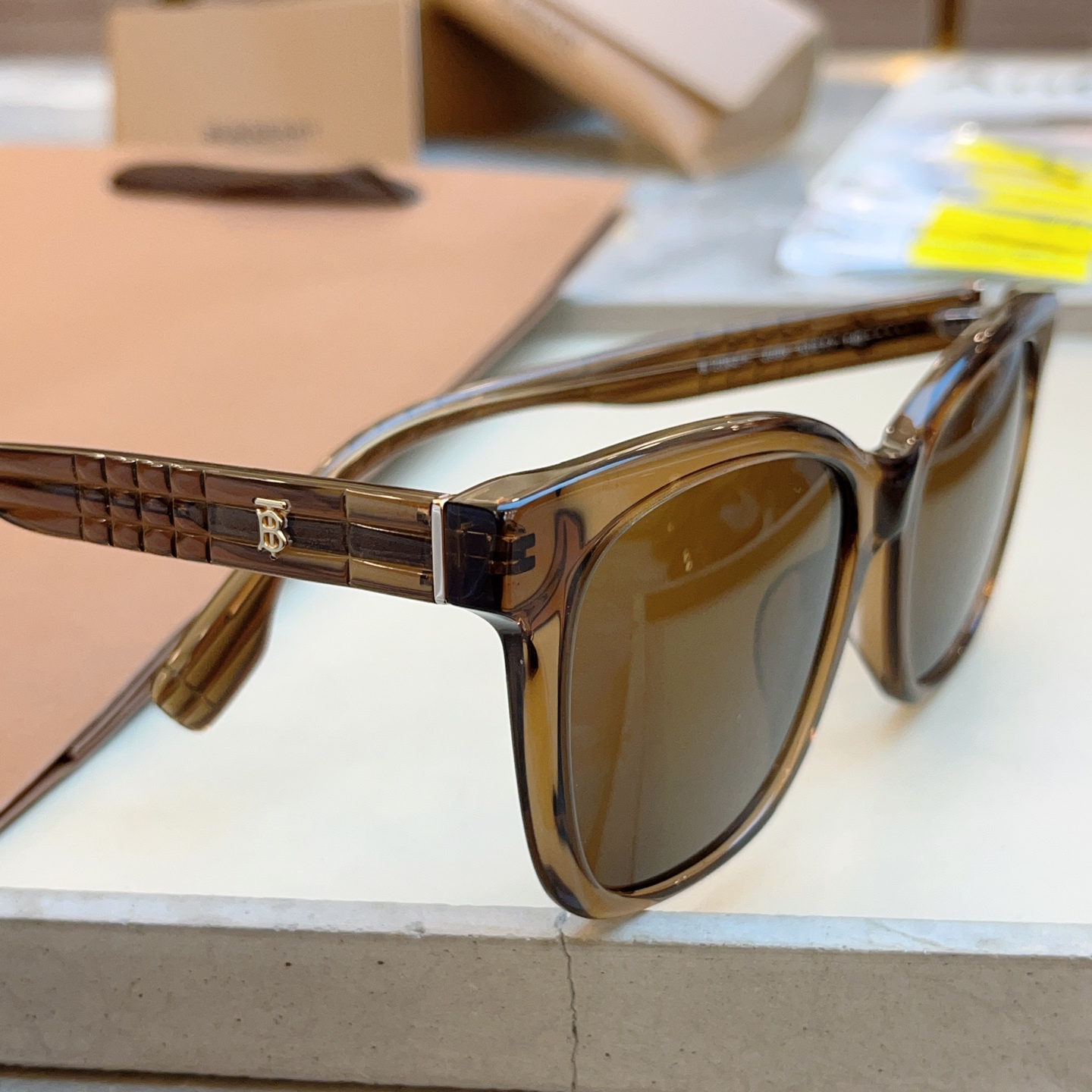 ，【BURBERR*】巴宝*莉新款太阳镜，MODEL：BE 2363，SIZE：53口17-140