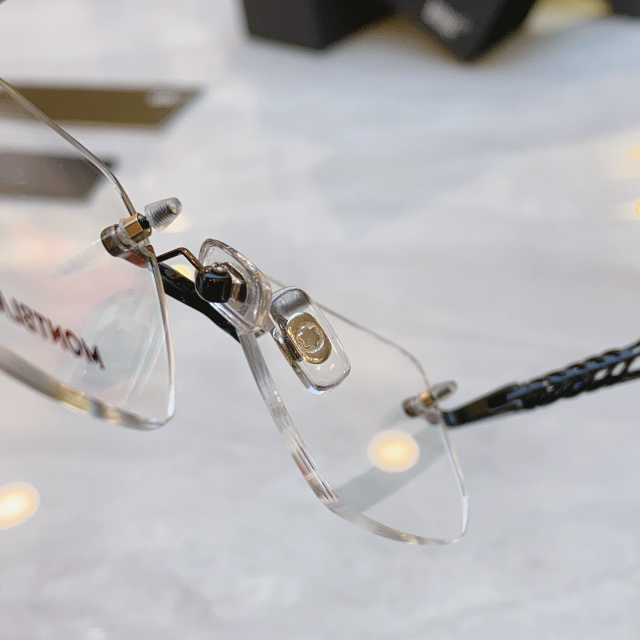 ，【MONT BLAN*】万宝*龙新款眼镜架🕶️。MODELMB0348S，SIZE 54口20-150