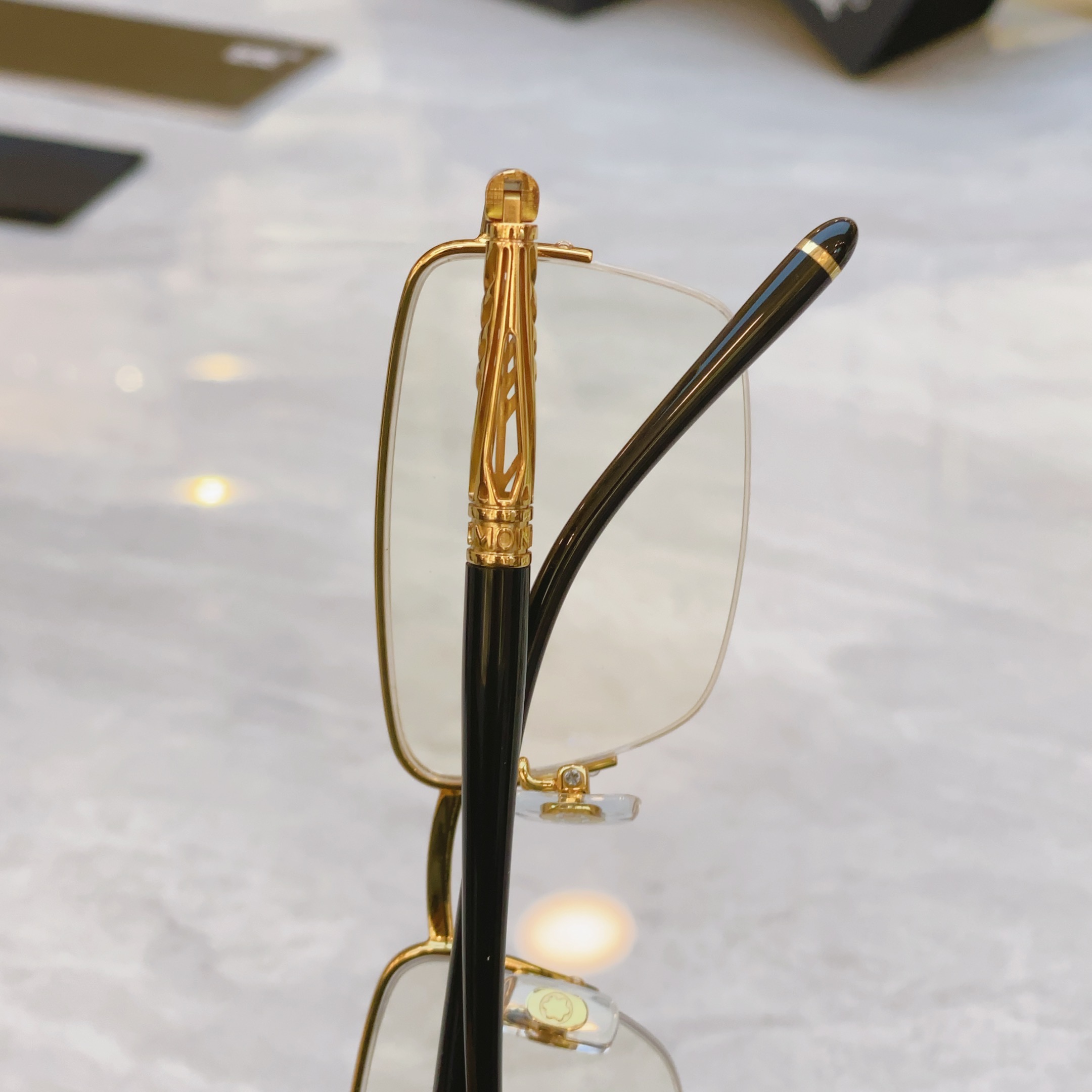 ，【MONT BLAN*】万宝*龙新款眼镜架🕶️。MODELMB03321O，SIZE 55口19-15