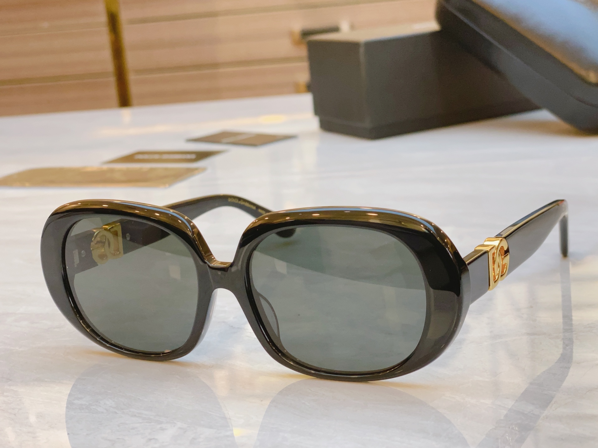 ，【DOLCE & GABBAN*】D*G新款太阳镜，MODEL：DG4476，SIZE：57口17-1