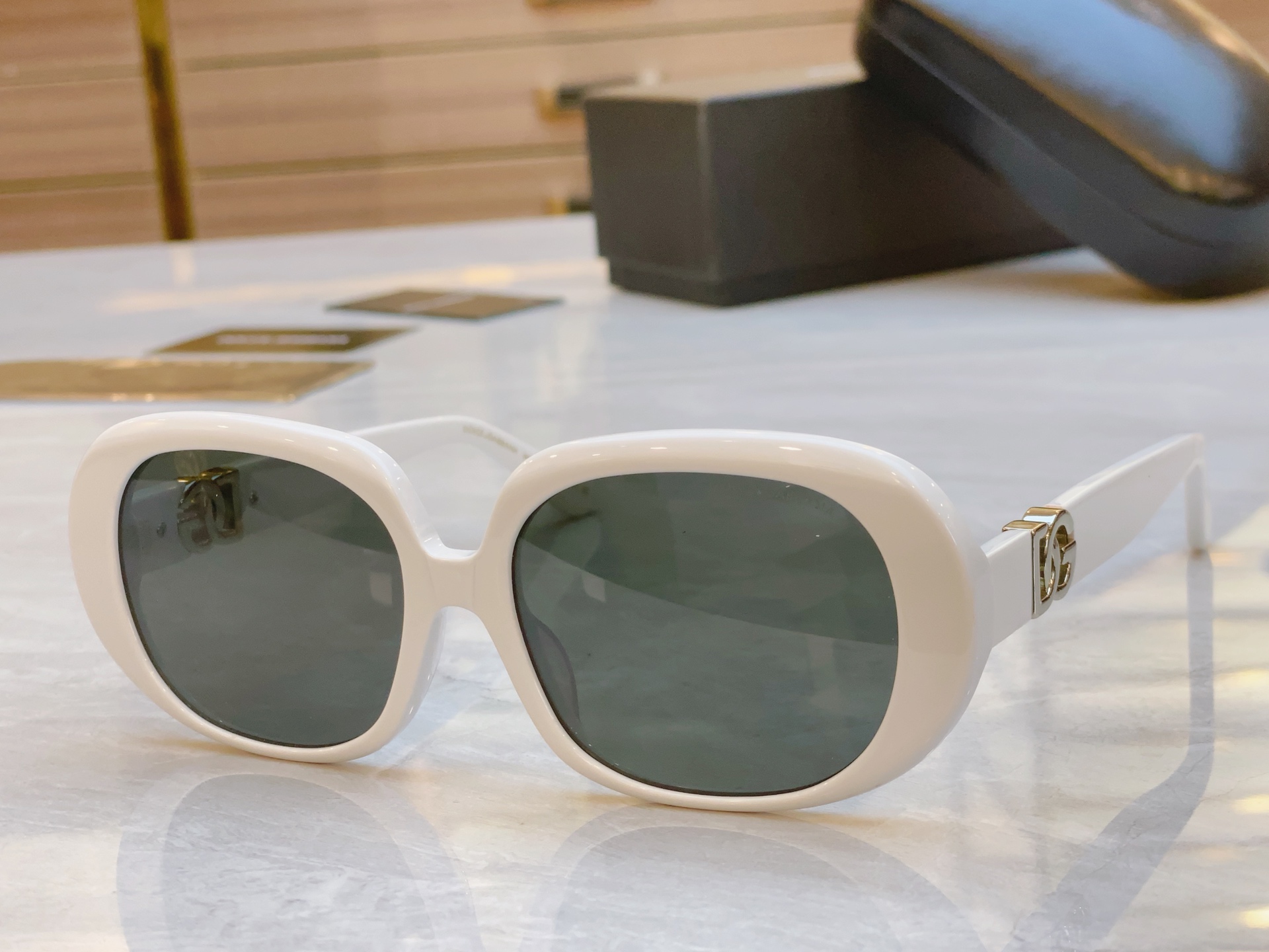 ，【DOLCE & GABBAN*】D*G新款太阳镜，MODEL：DG4476，SIZE：57口17-1