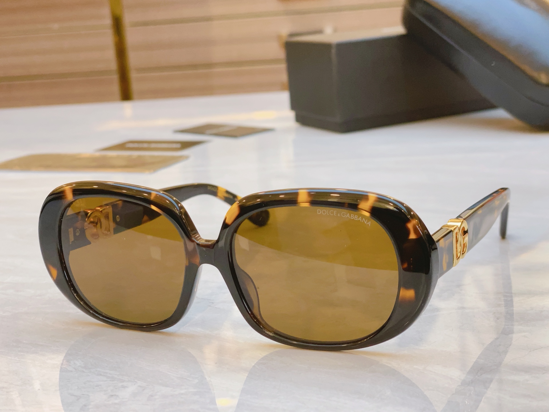 ，【DOLCE & GABBAN*】D*G新款太阳镜，MODEL：DG4476，SIZE：57口17-1